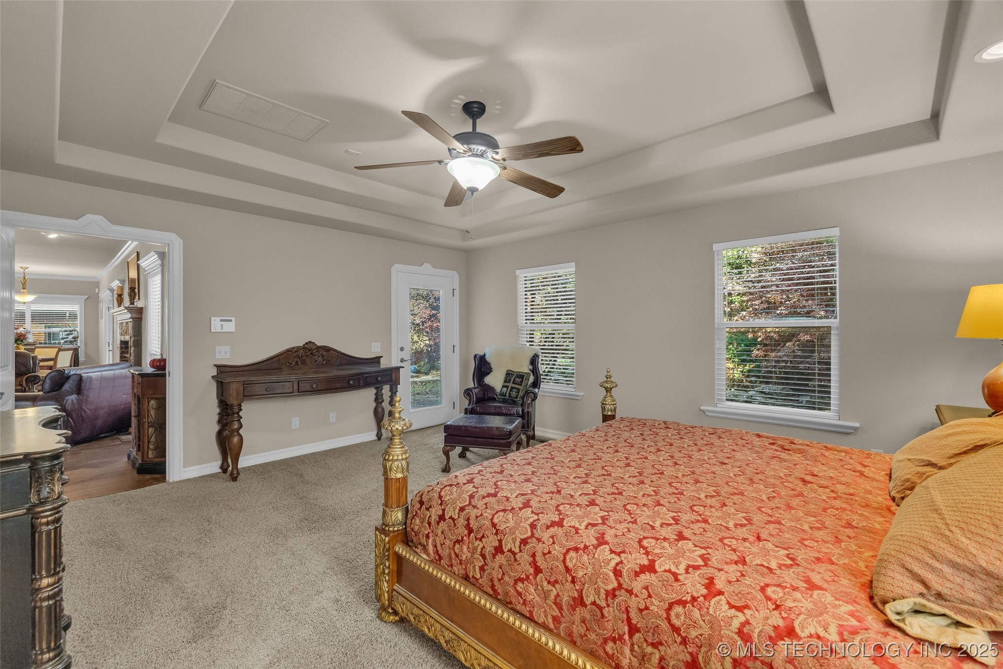 1204 W Fargo Lane Property Photo 33