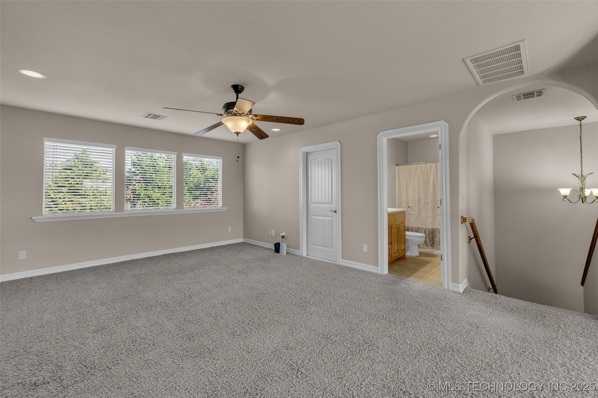 1204 W Fargo Lane Property Photo 44