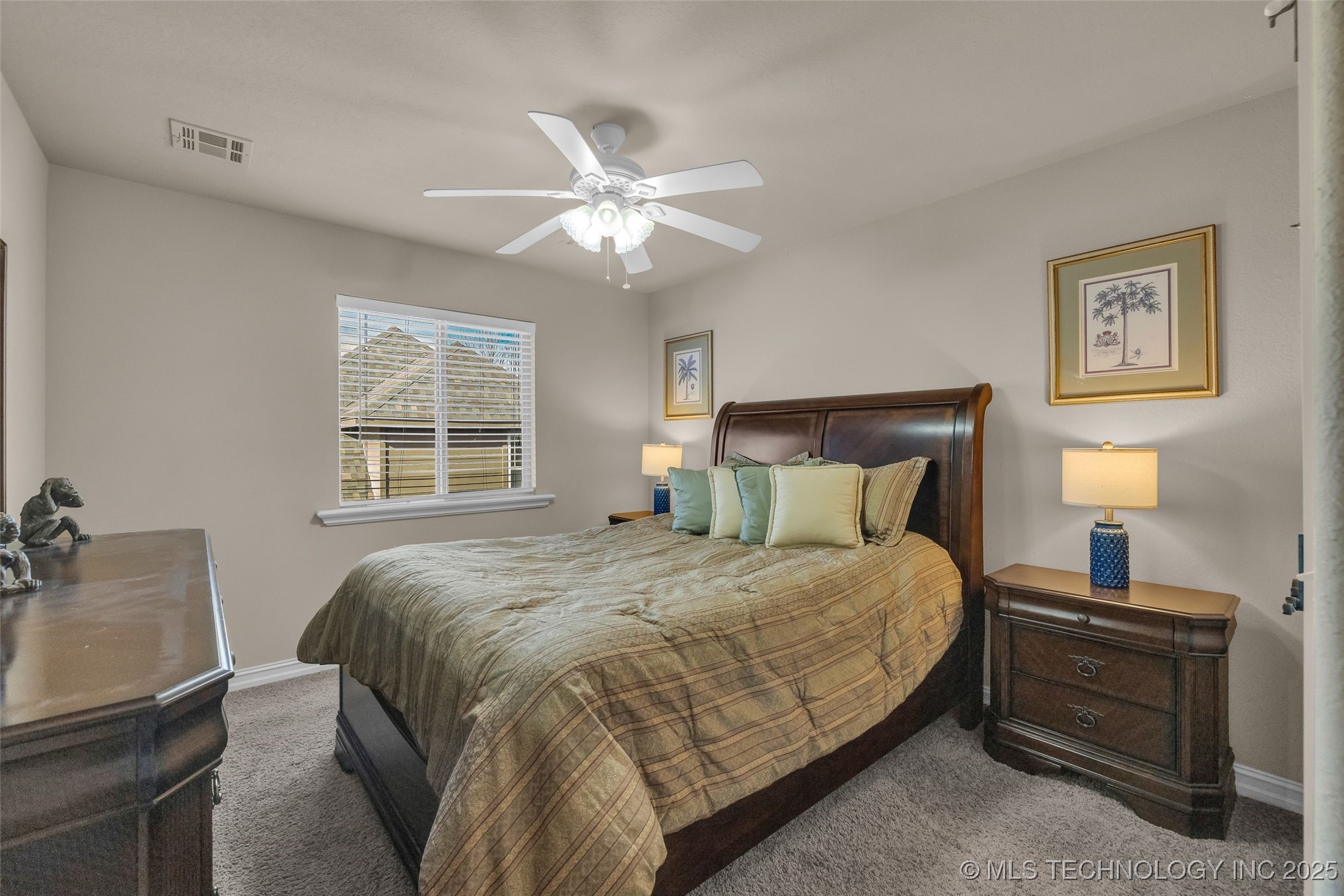 1204 W Fargo Lane Property Photo 51