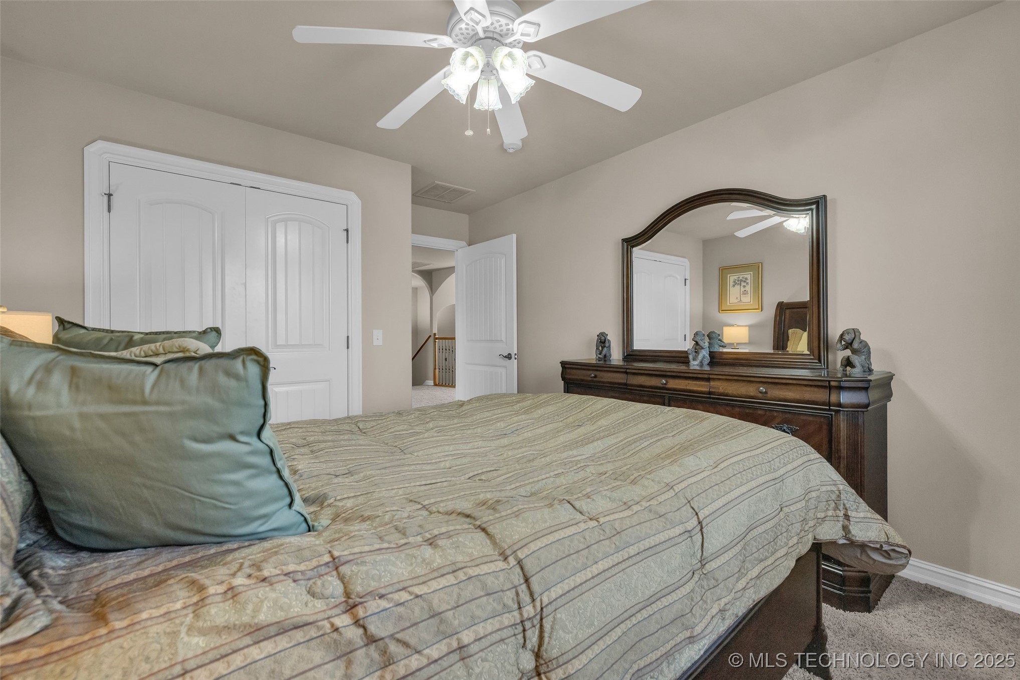 1204 W Fargo Lane Property Photo 53