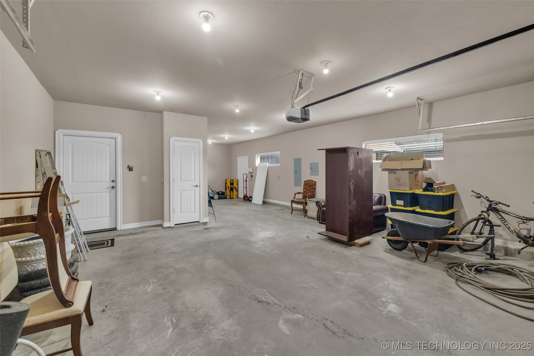 1204 W Fargo Lane Property Photo 55