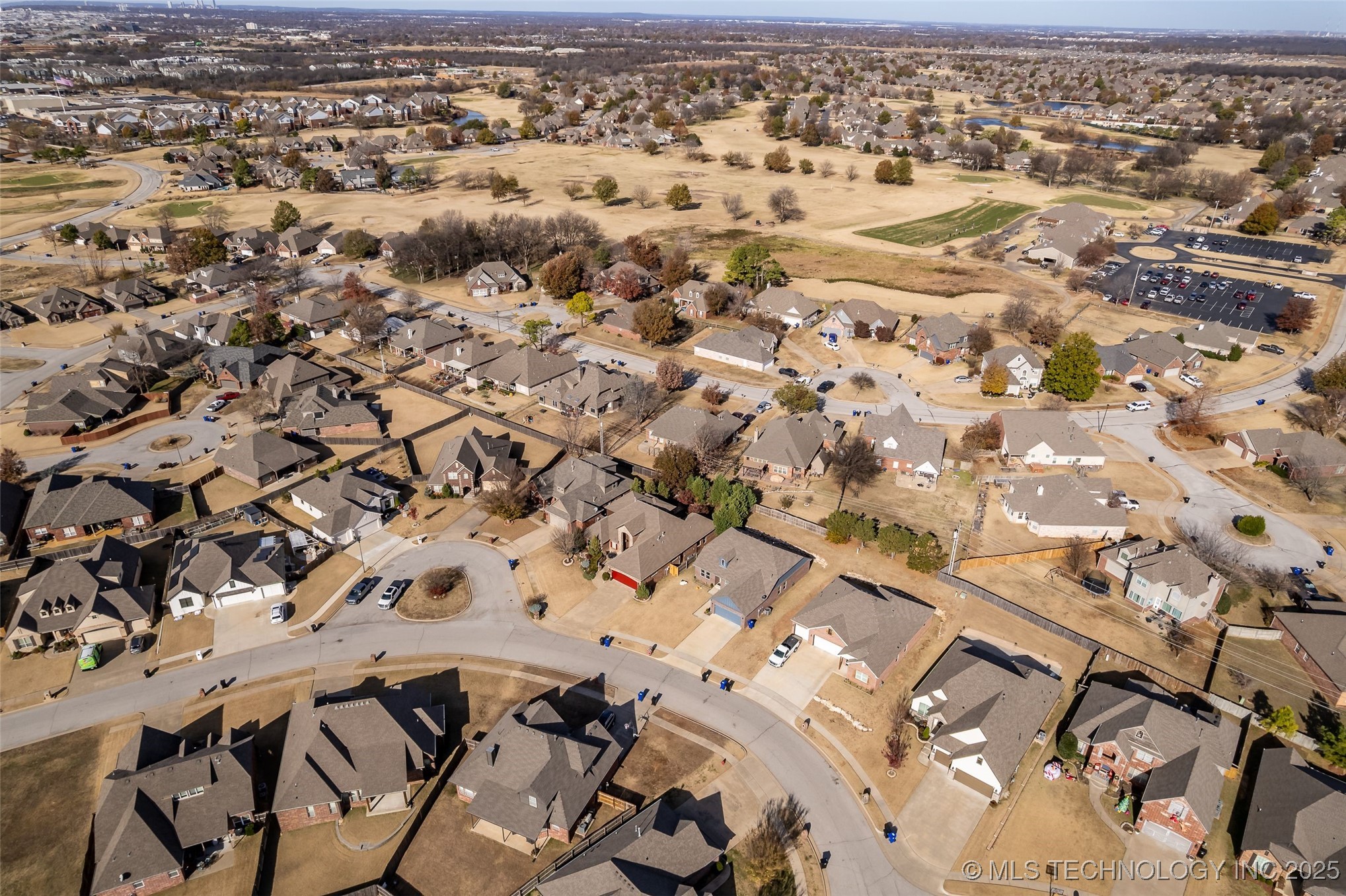 1204 W Fargo Lane Property Photo 73