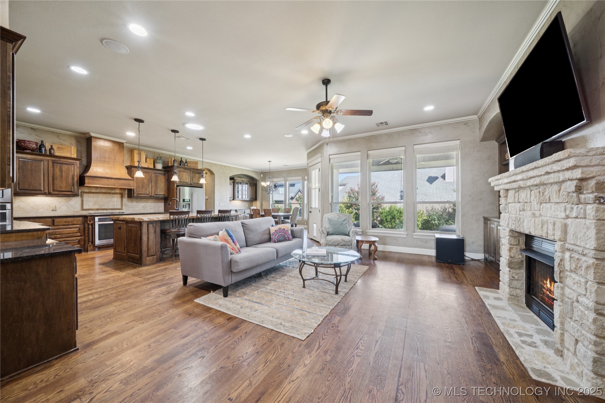 11285 S 73rd Place Property Photo 12