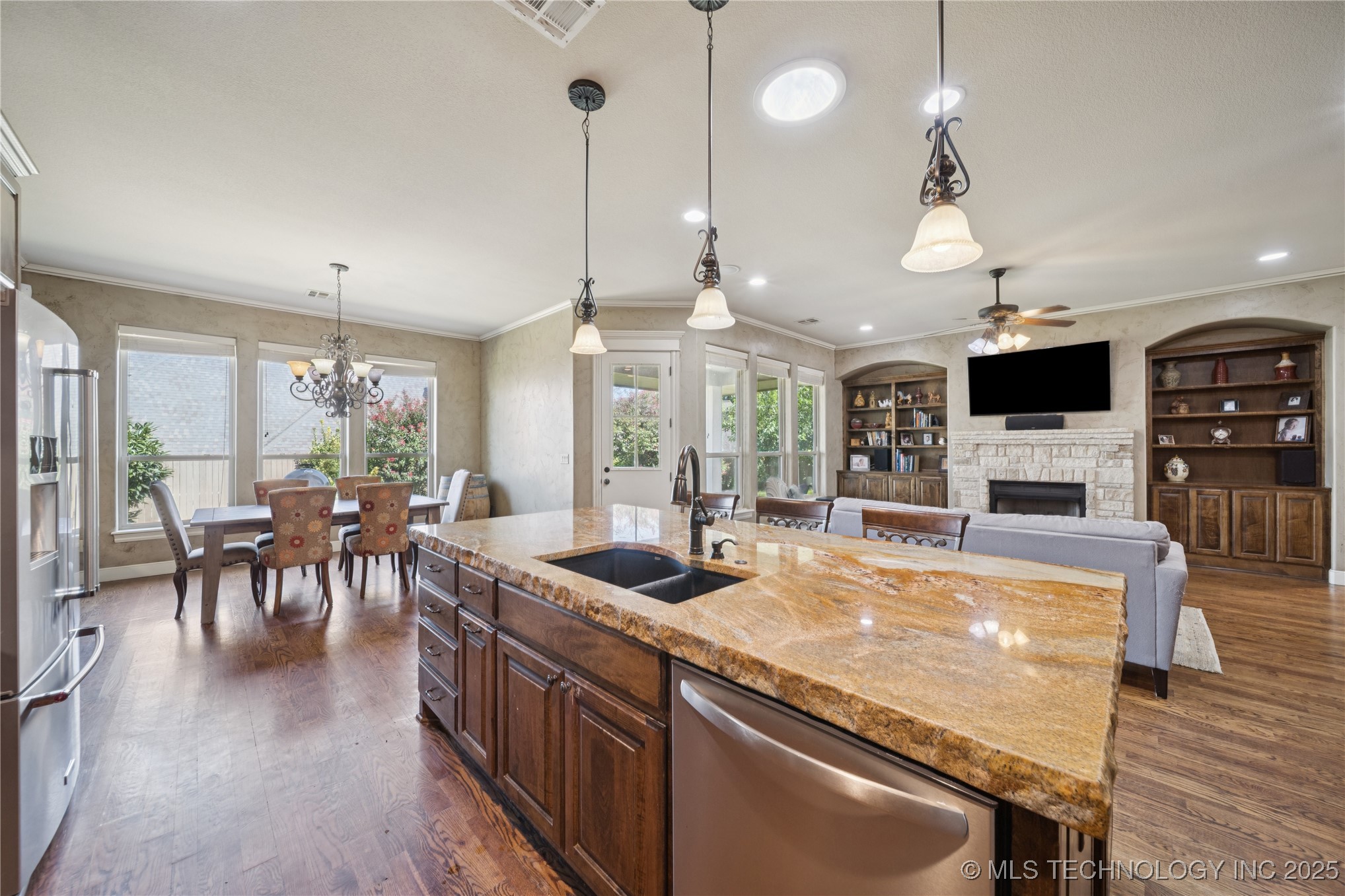 11285 S 73rd Place Property Photo 19