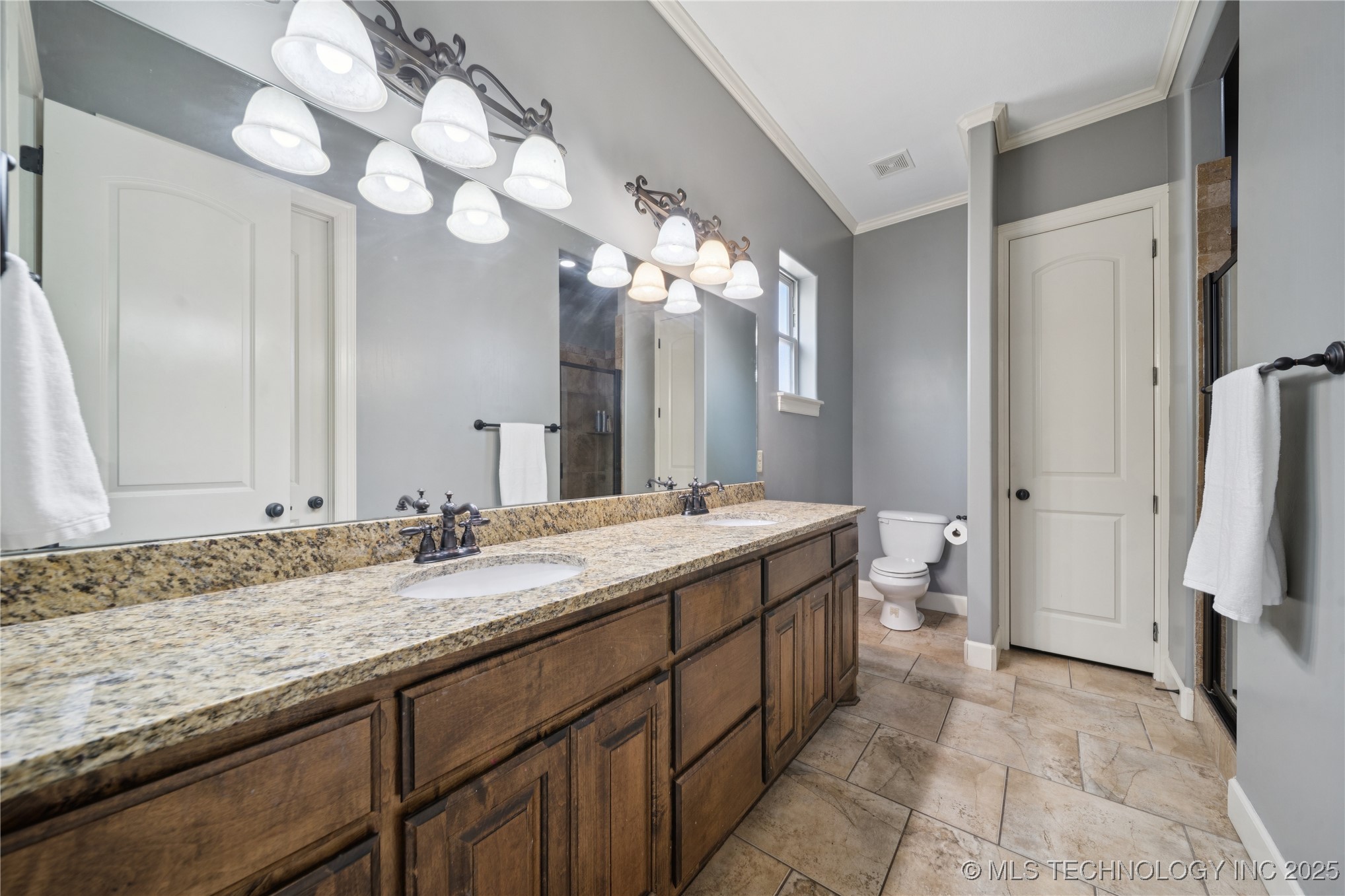 11285 S 73rd Place Property Photo 35