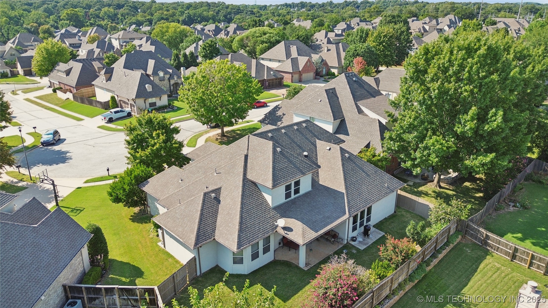 11285 S 73rd Place Property Photo 47