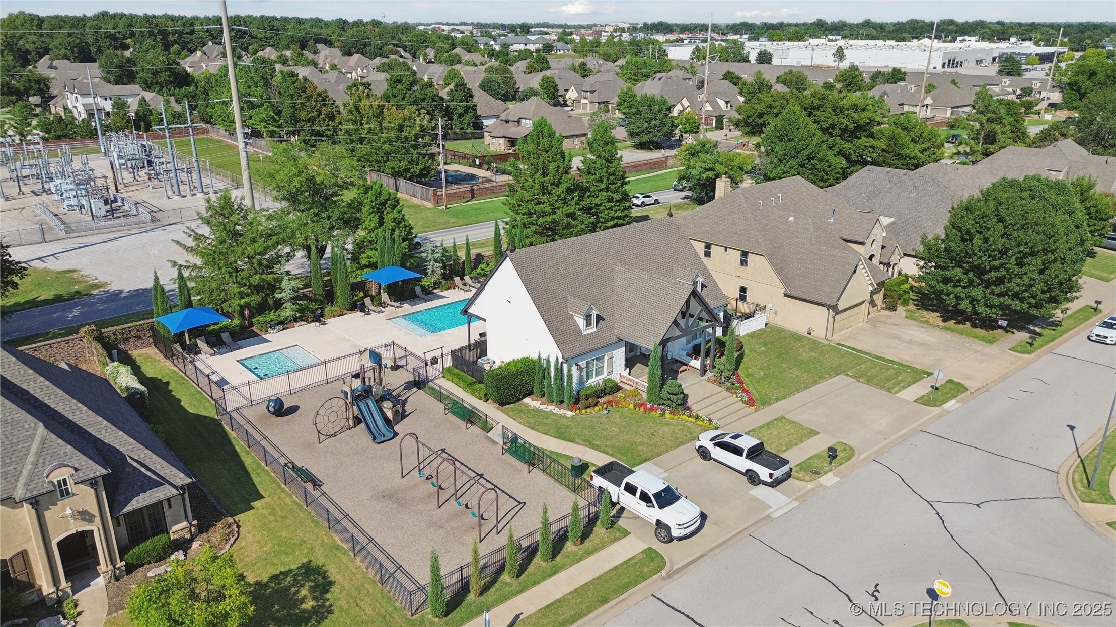 11285 S 73rd Place Property Photo 52