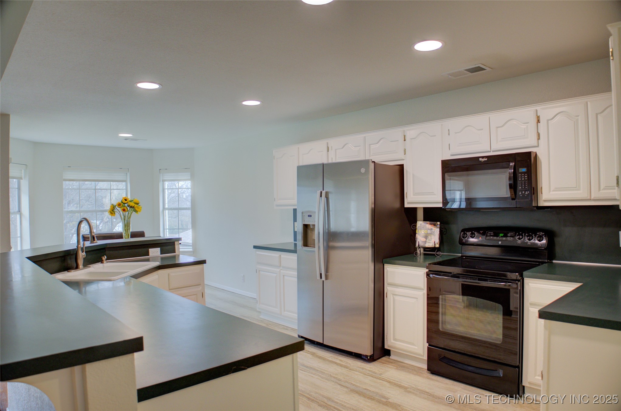 11511 S 108th East Place Property Photo 11