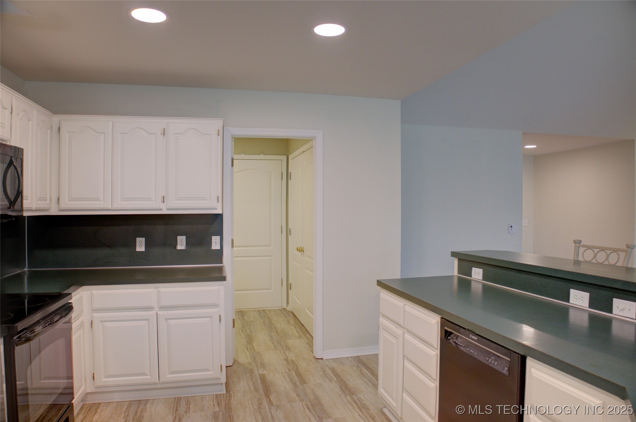 11511 S 108th East Place Property Photo 13