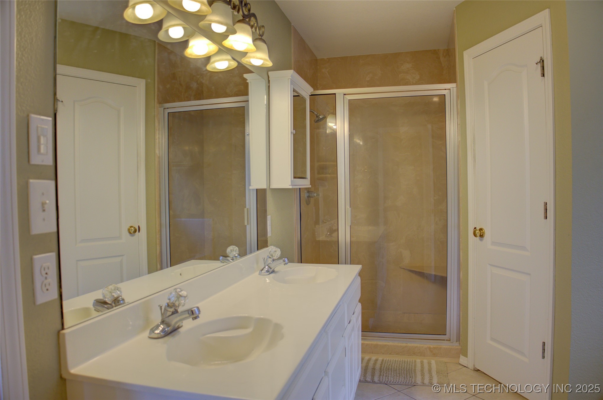 11511 S 108th East Place Property Photo 27