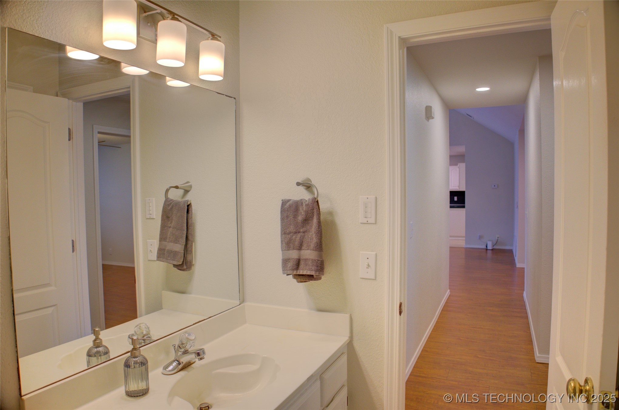 11511 S 108th East Place Property Photo 35