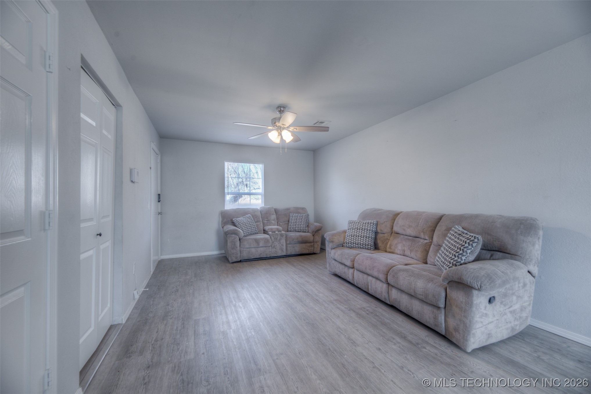 229 N Burnett Street Property Photo 8