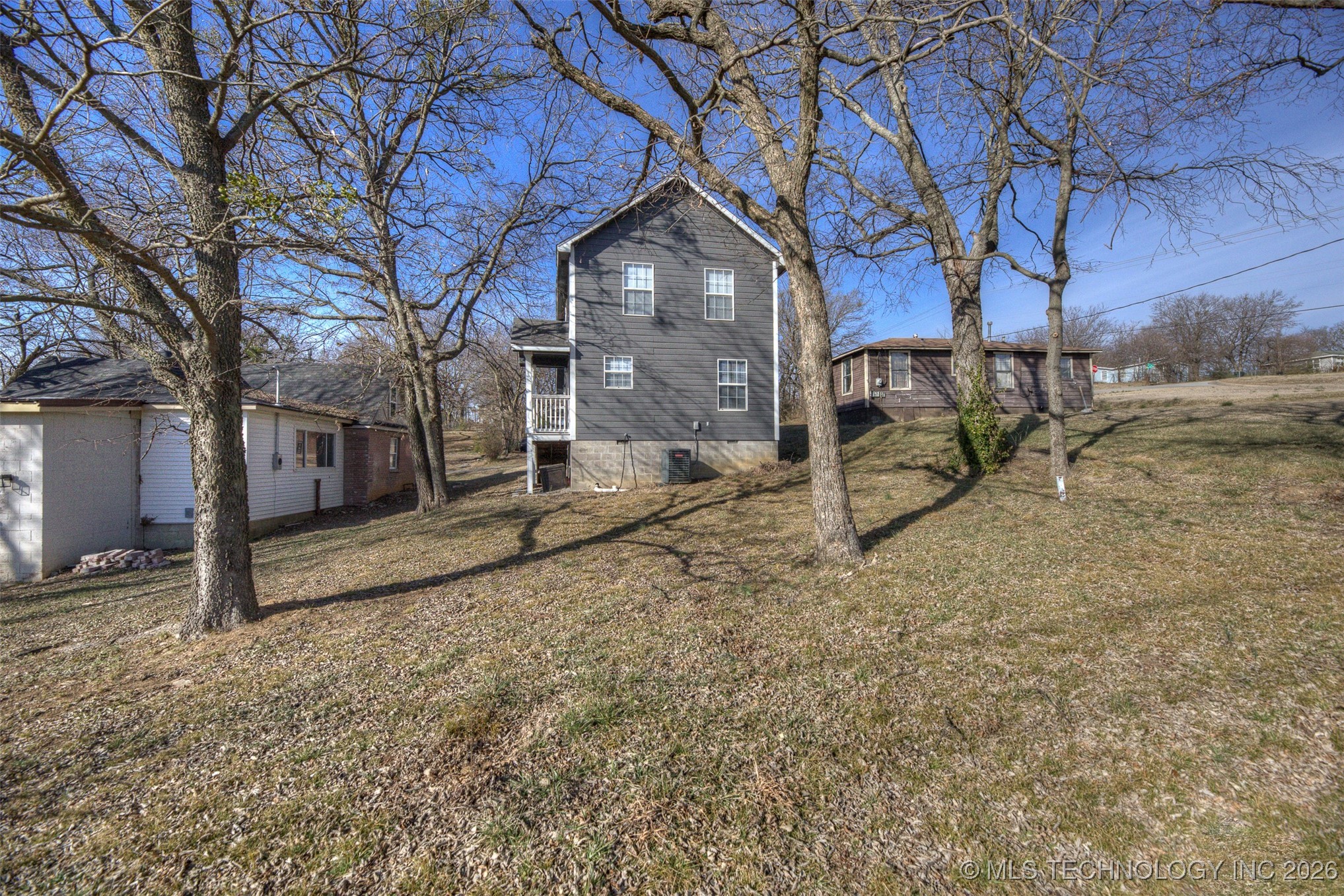 229 N Burnett Street Property Photo 13