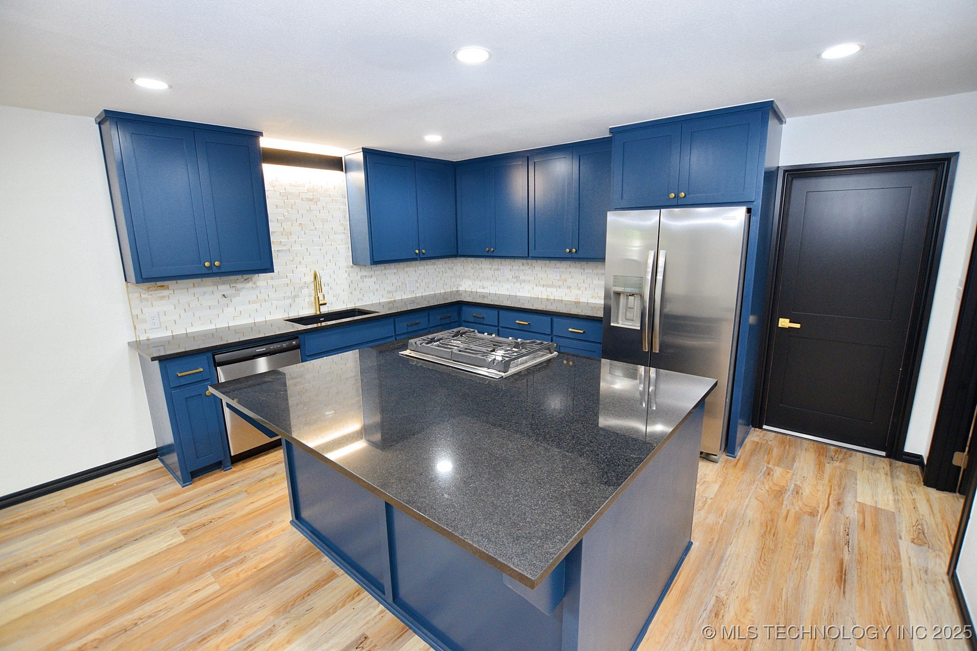 717 N Oklahoma Avenue Property Photo 5