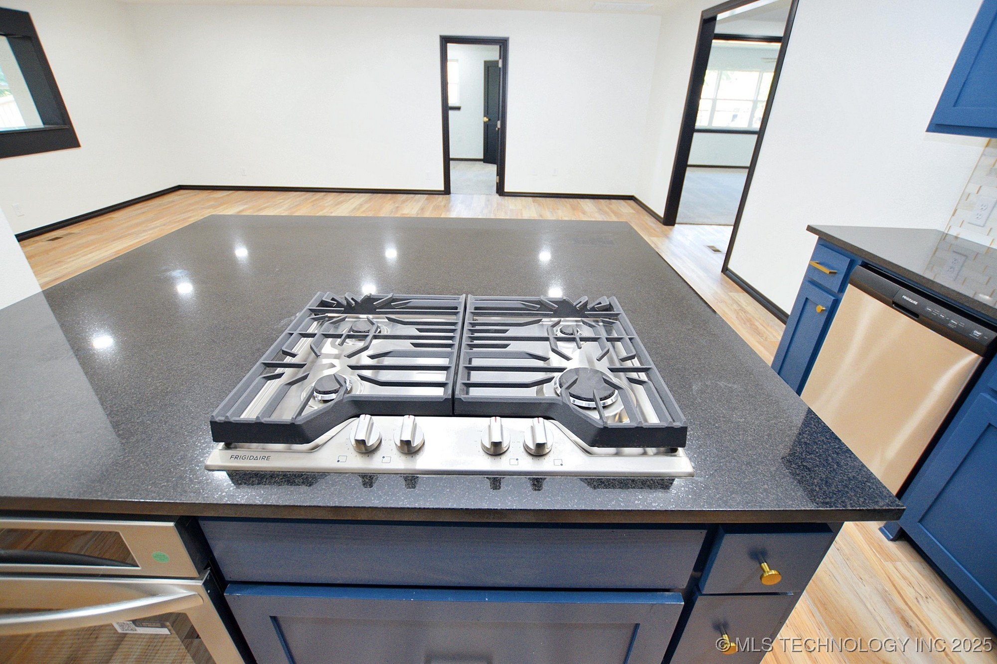 717 N Oklahoma Avenue Property Photo 6