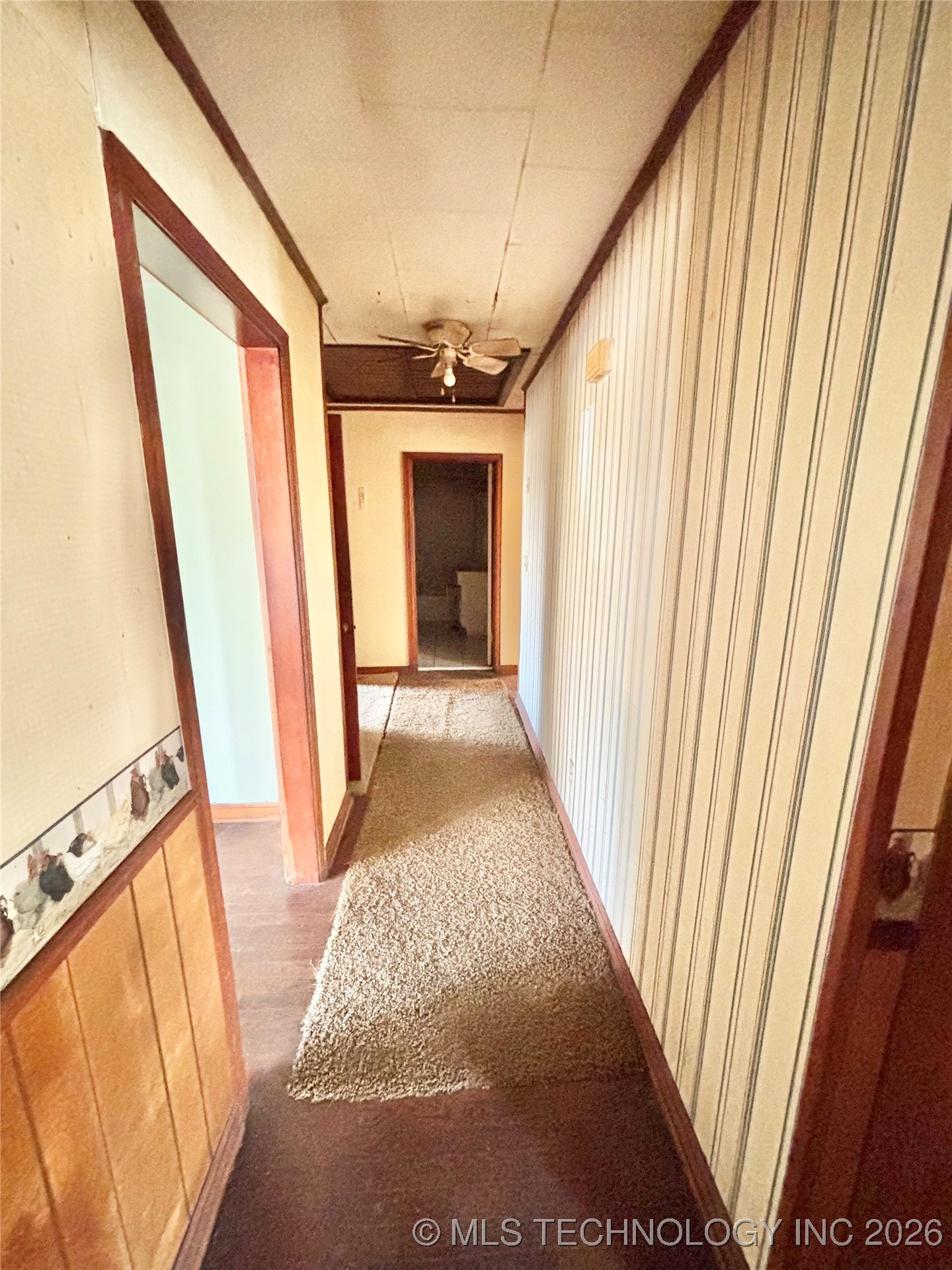 900 E Main Property Photo 10