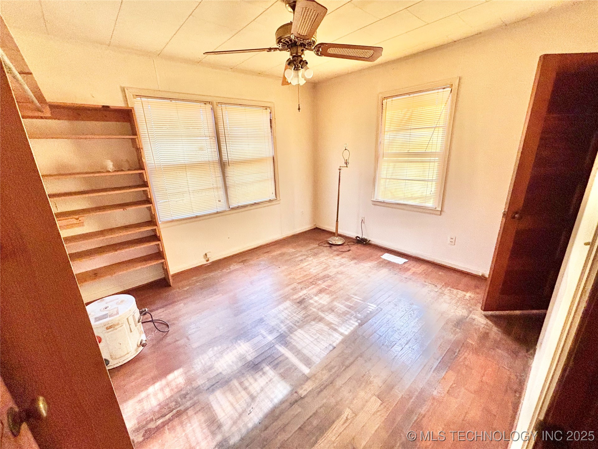 900 E Main Property Photo 12