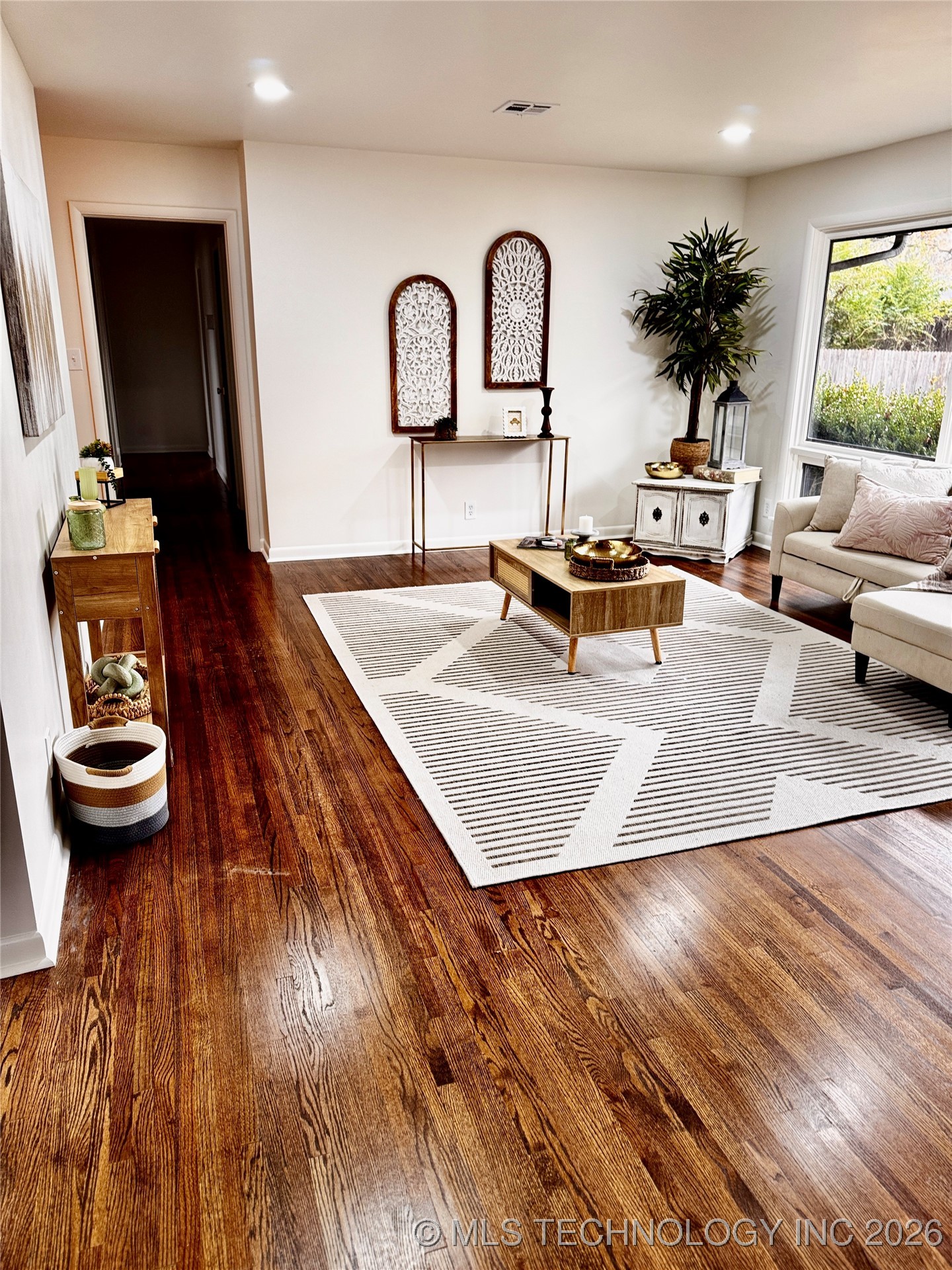 4320 E 60th Street Property Photo 10