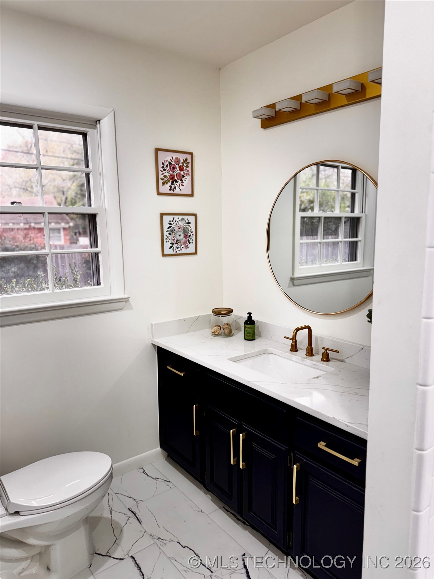 4320 E 60th Street Property Photo 12