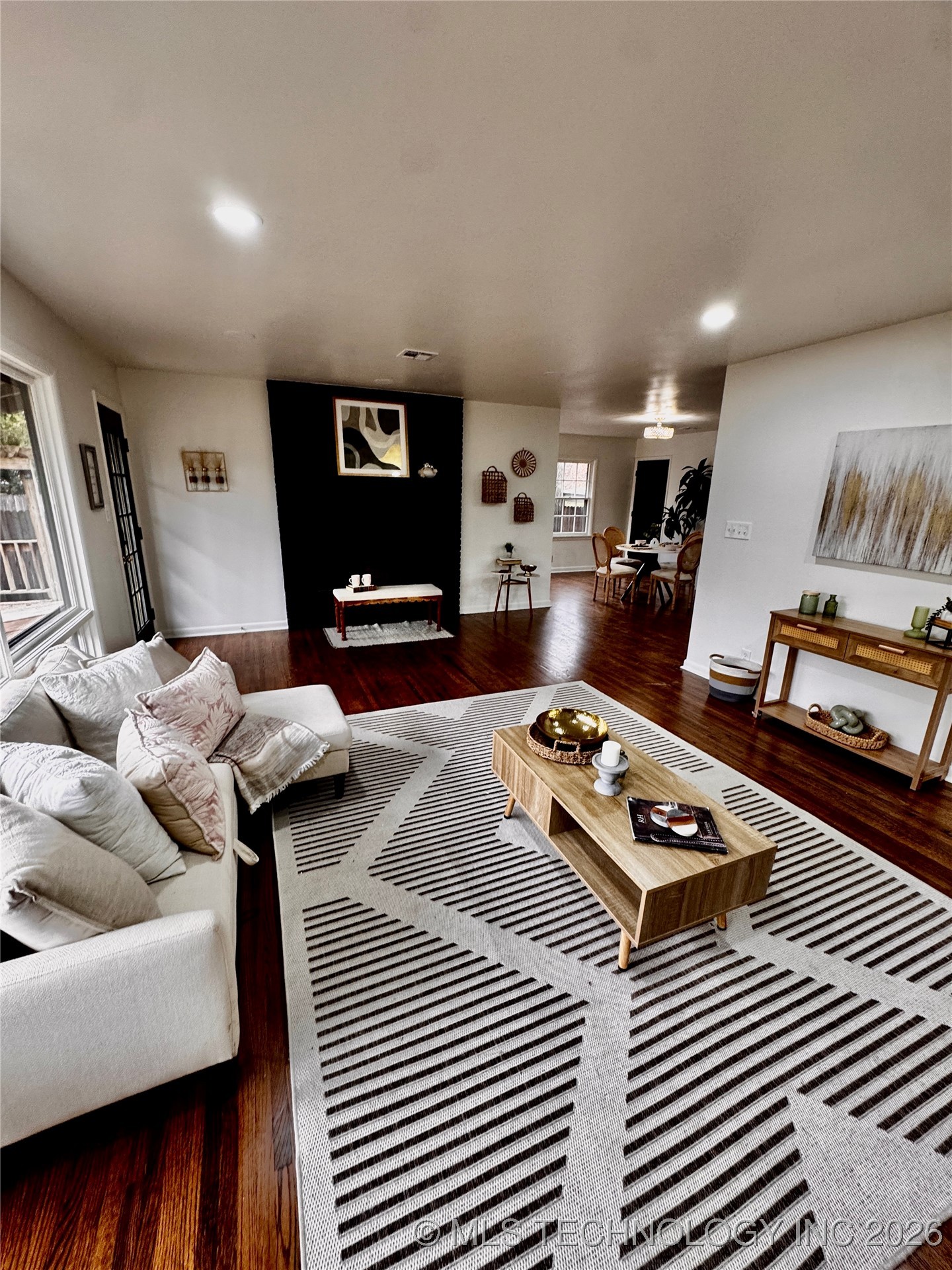 4320 E 60th Street Property Photo 19