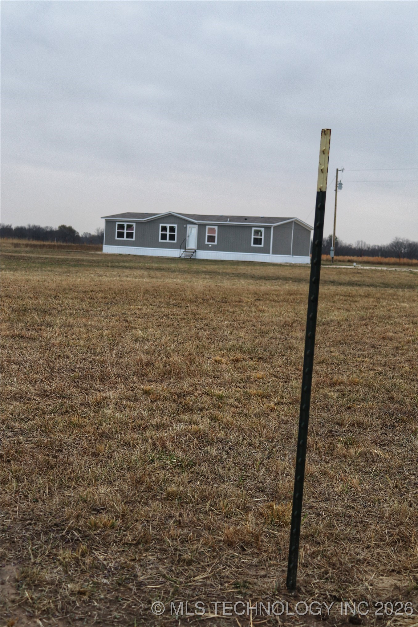 16130 Harper Lane Property Photo 5