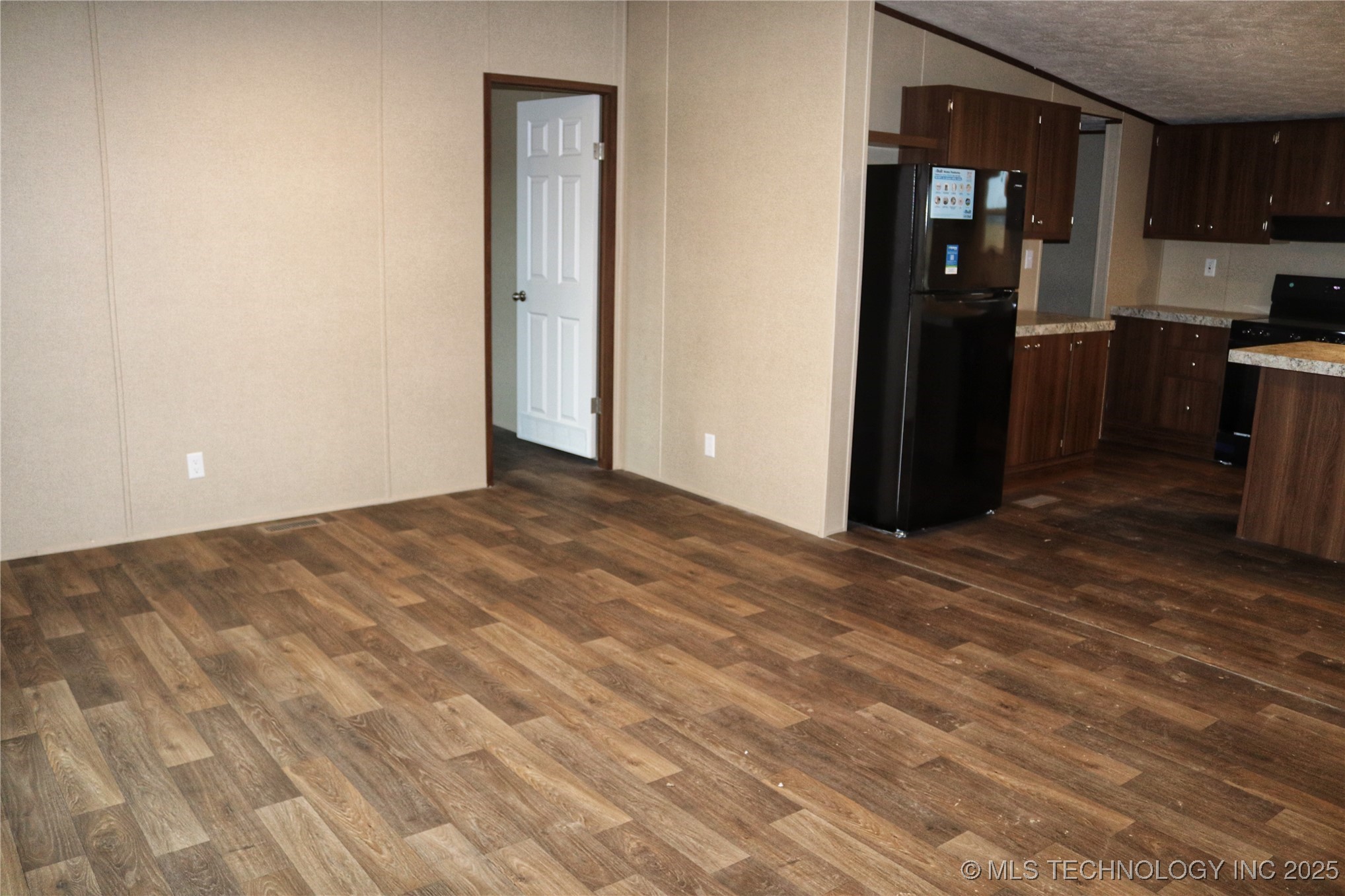 16130 Harper Lane Property Photo 24