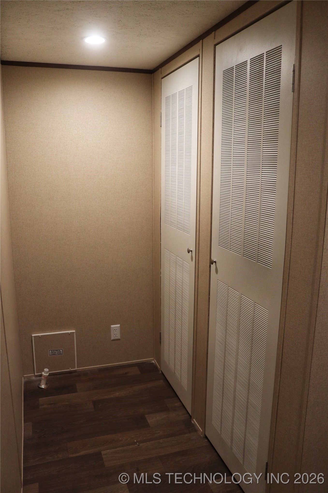 16130 Harper Lane Property Photo 33