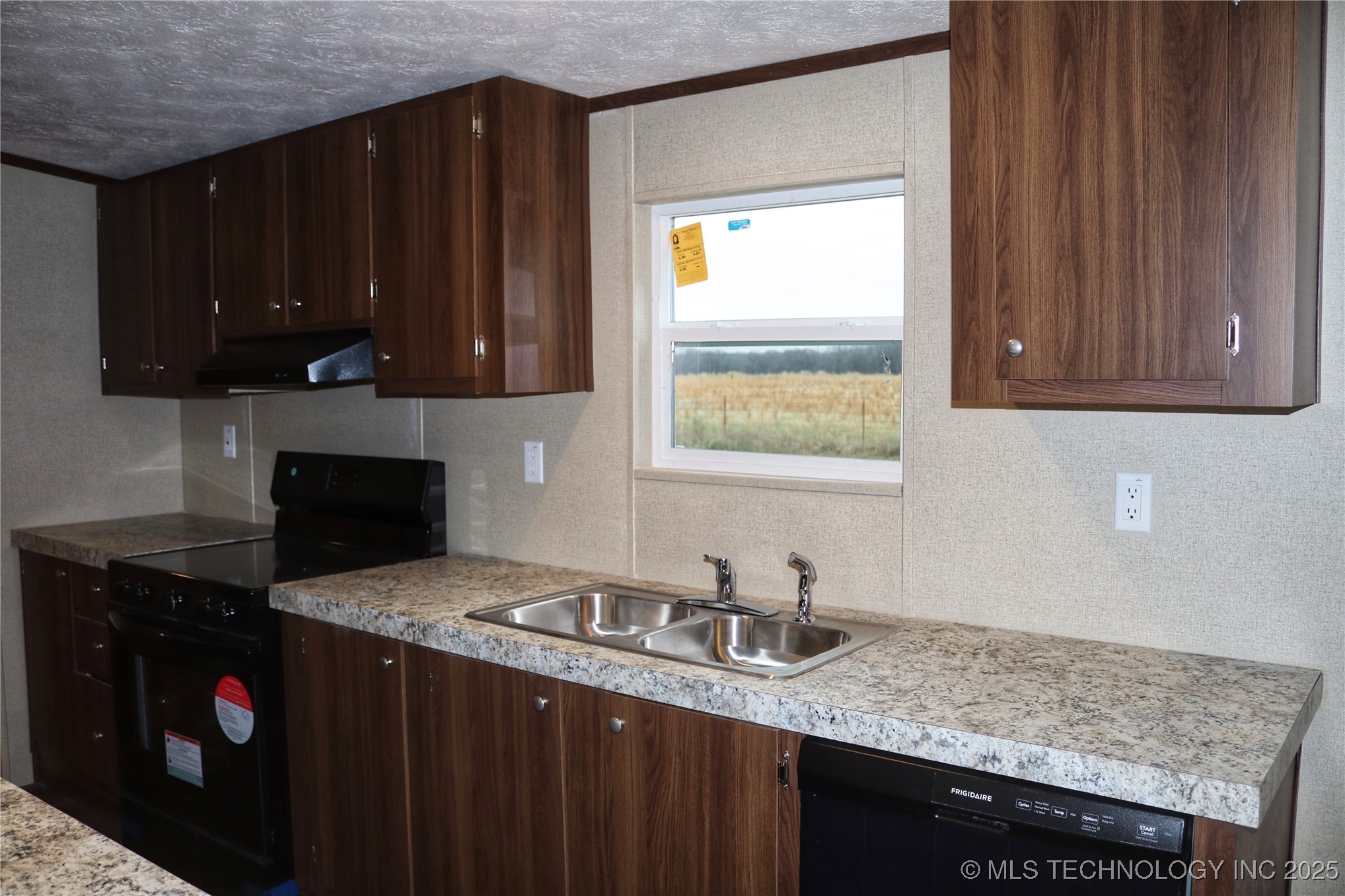 16130 Harper Lane Property Photo 35