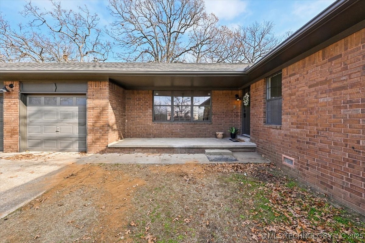 16561 N 56th West Avenue Property Photo 3