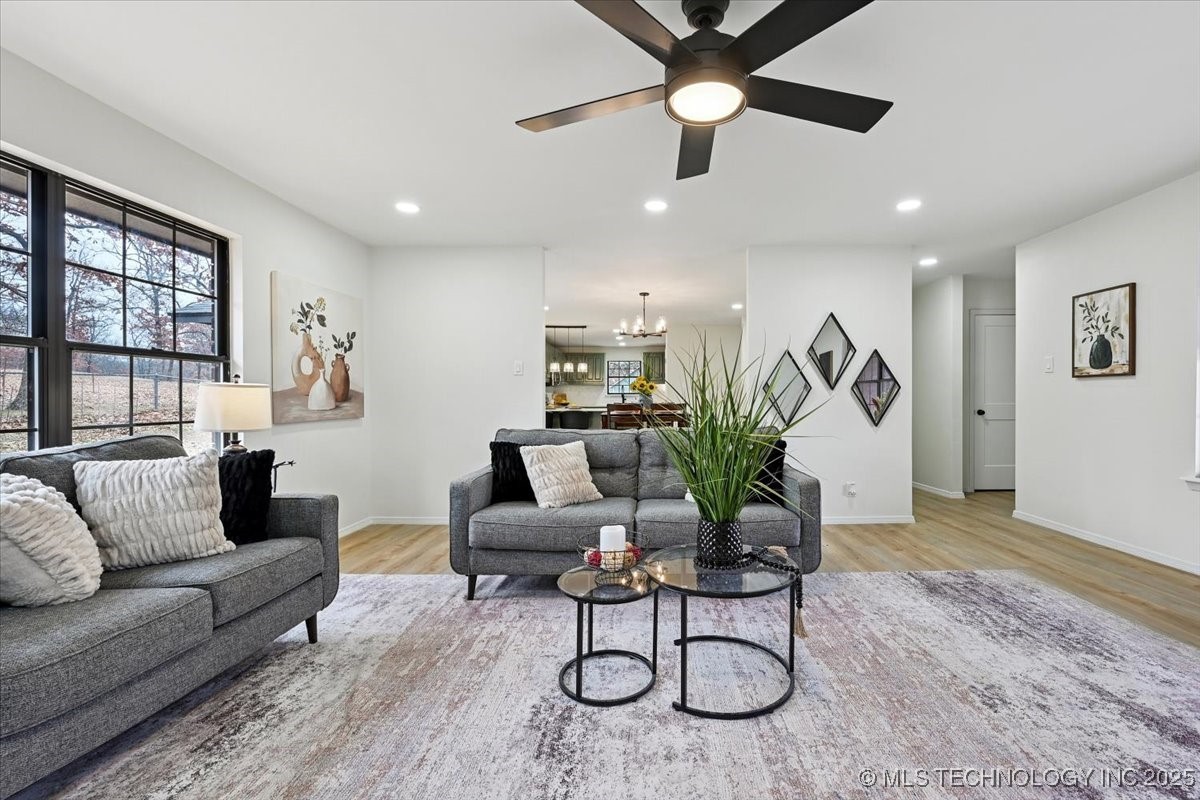 16561 N 56th West Avenue Property Photo 10