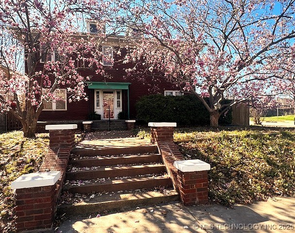 1302 S Elwood Avenue Property Photo 2