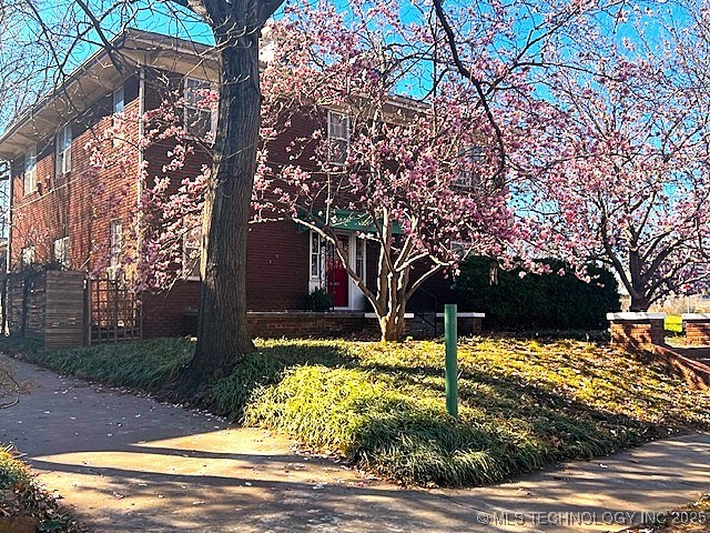 1302 S Elwood Avenue Property Photo 5