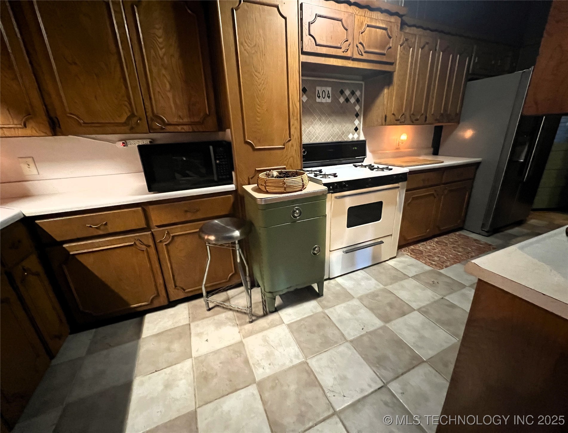 1302 S Elwood Avenue Property Photo 19