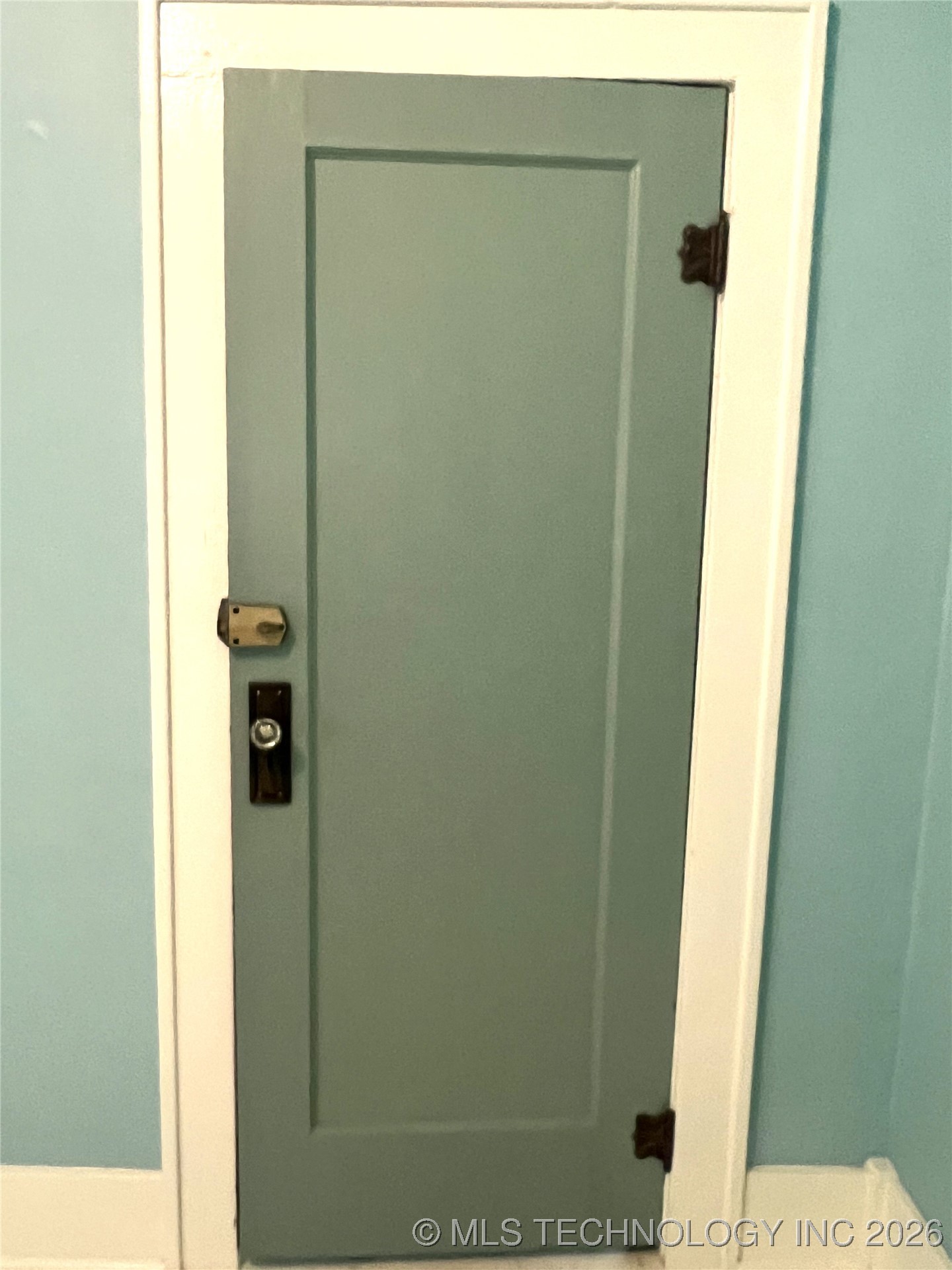 1302 S Elwood Avenue Property Photo 28