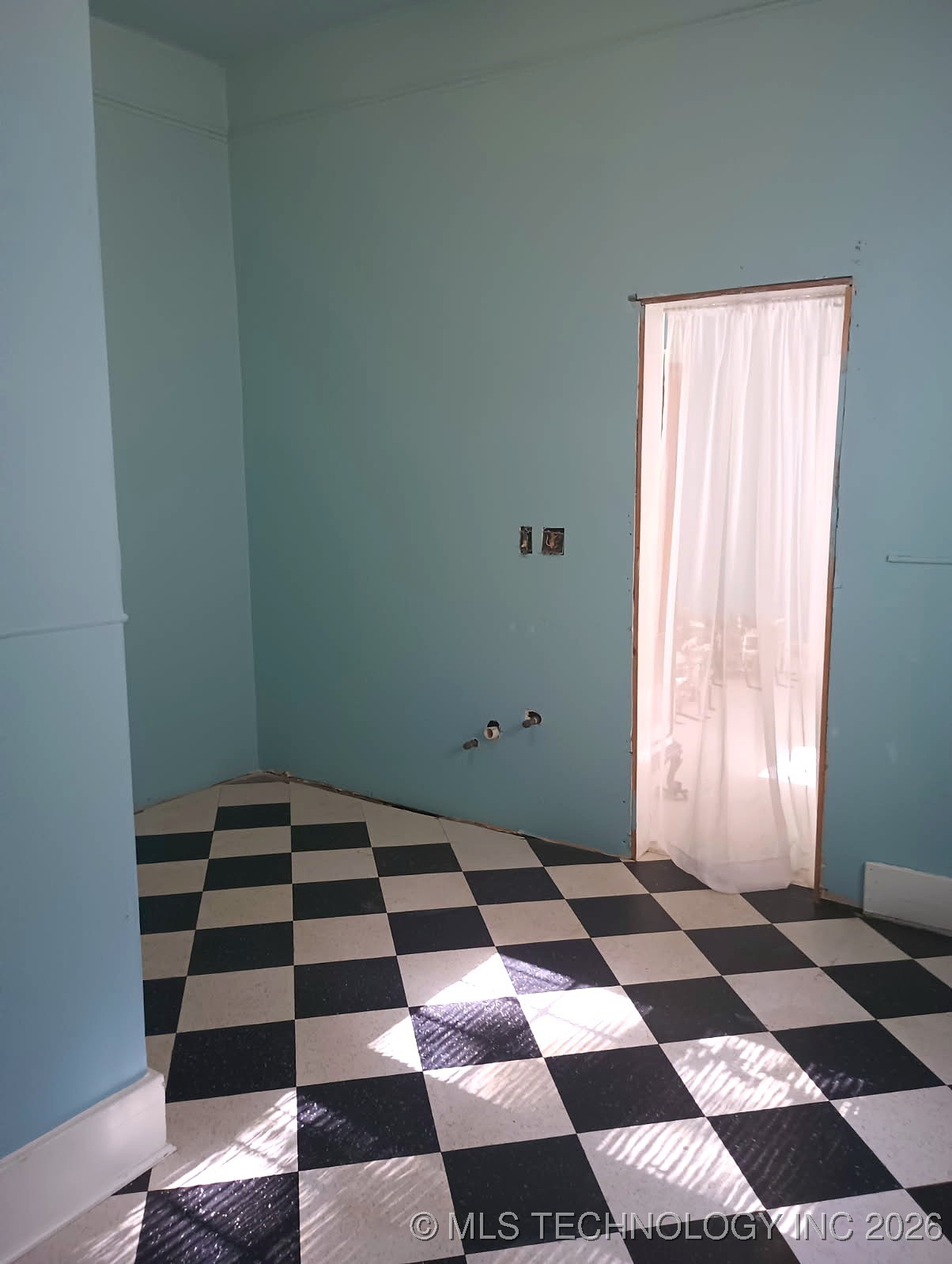 1302 S Elwood Avenue Property Photo 37