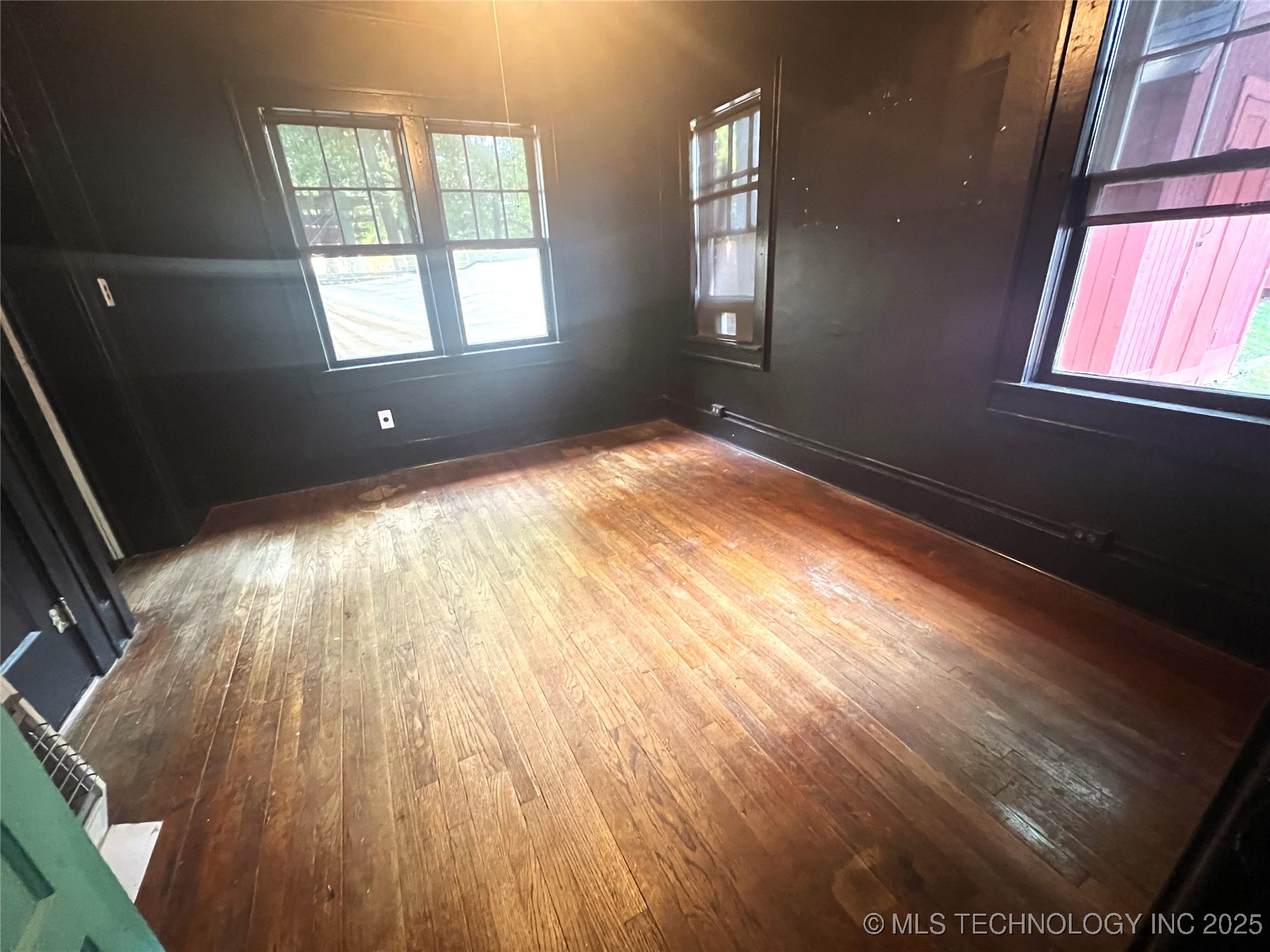 1302 S Elwood Avenue Property Photo 39