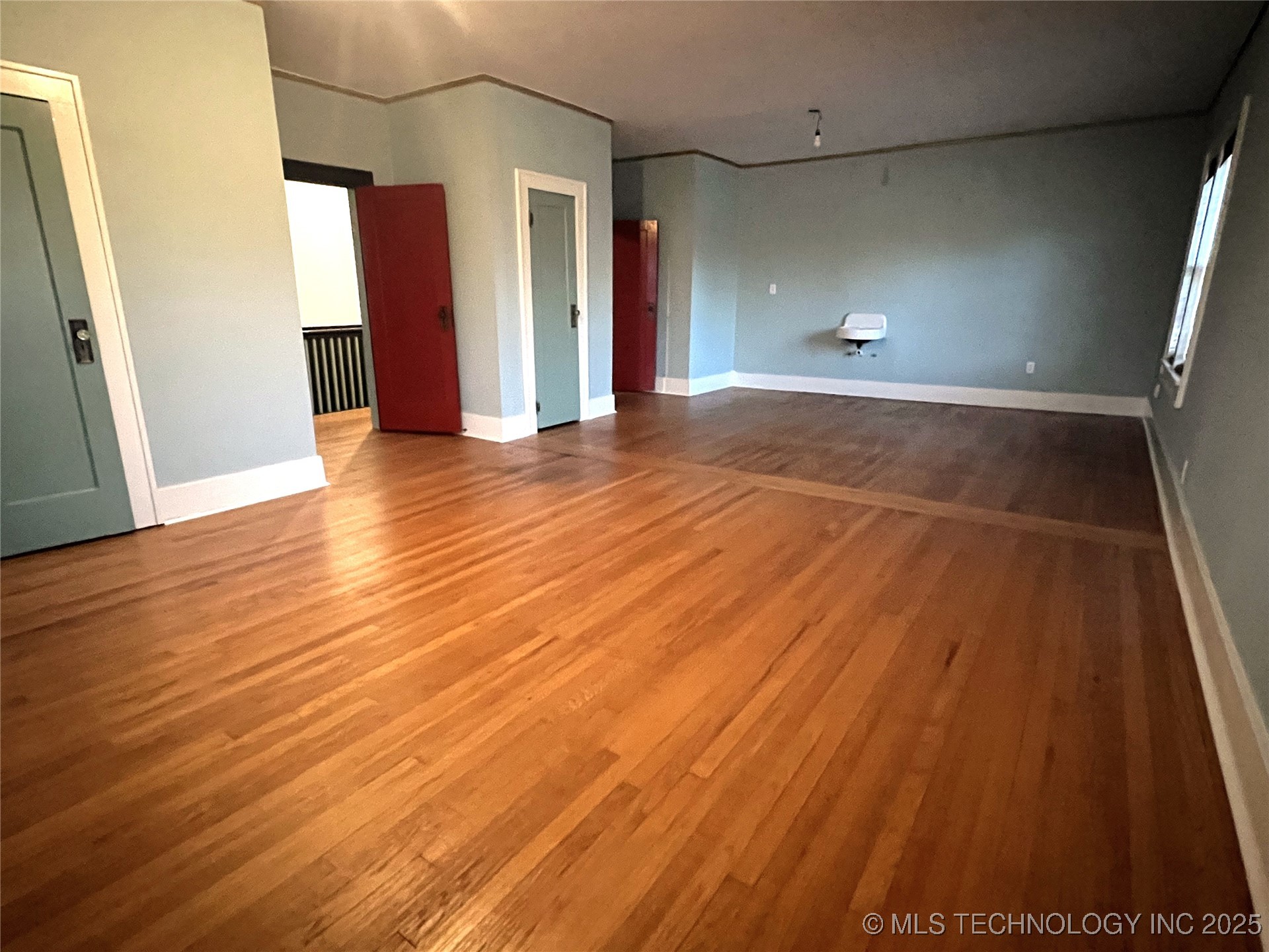 1302 S Elwood Avenue Property Photo 49