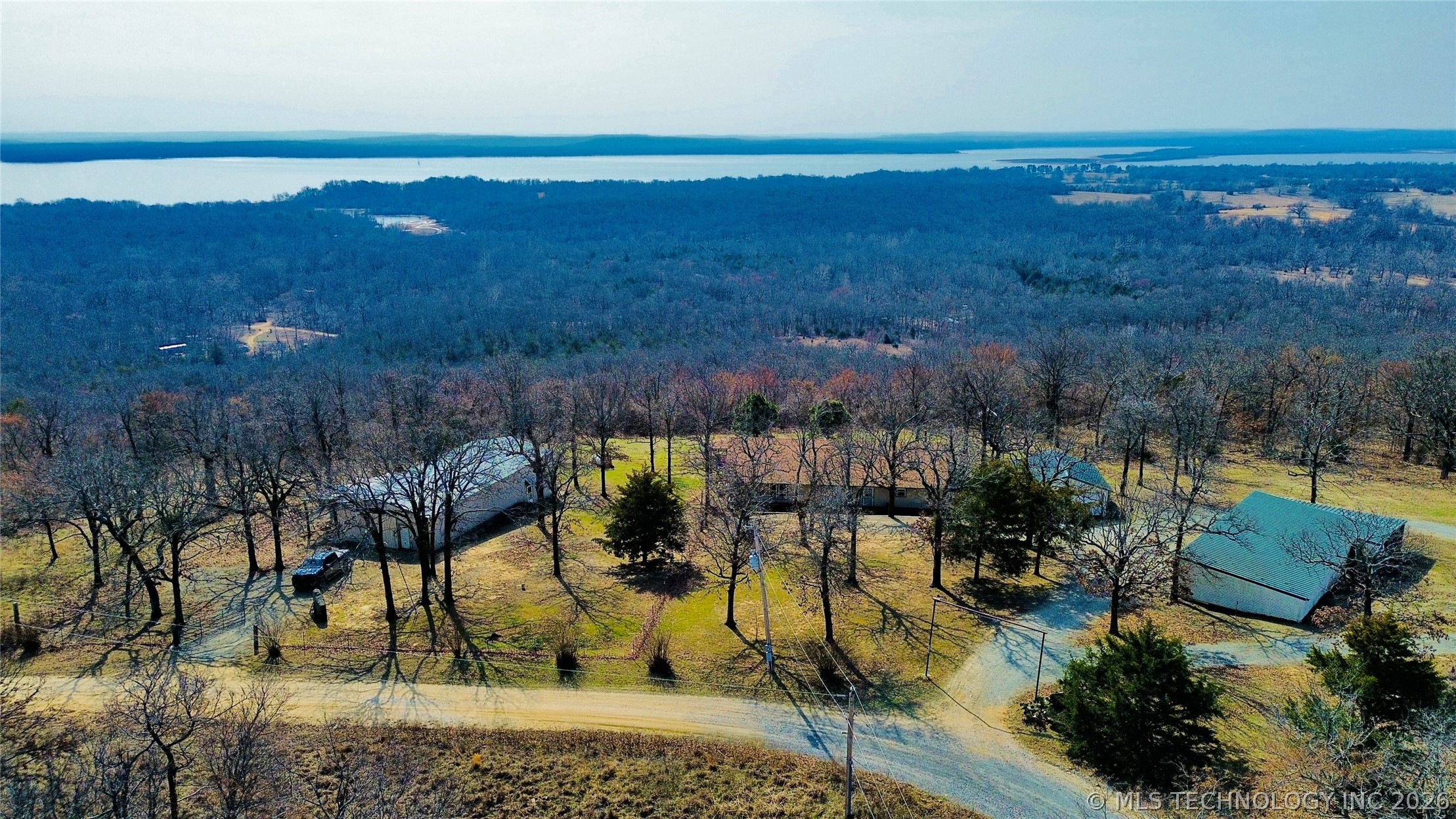 413804 E 1212 Road Property Photo 1