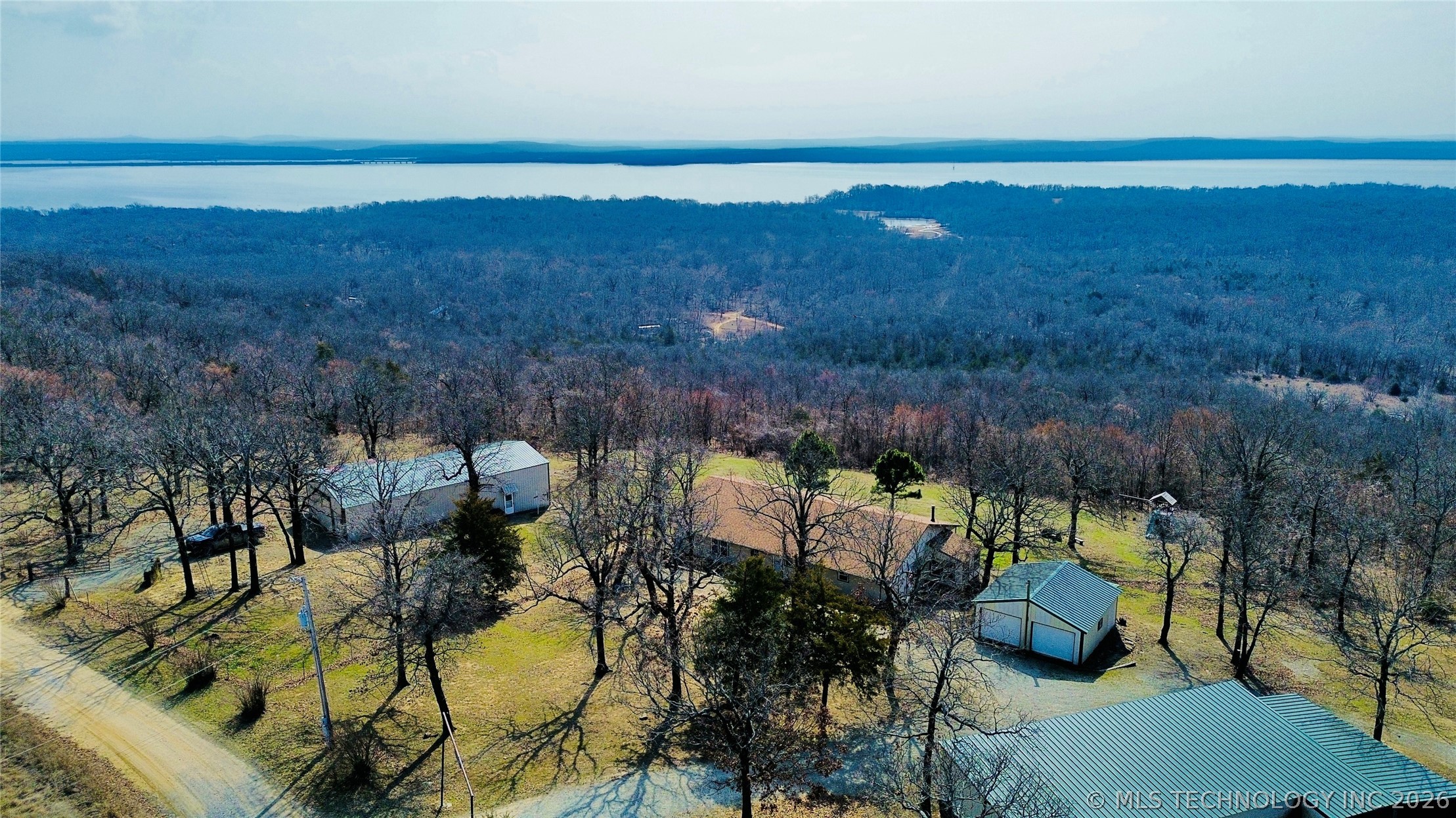 413804 E 1212 Road Property Photo 6