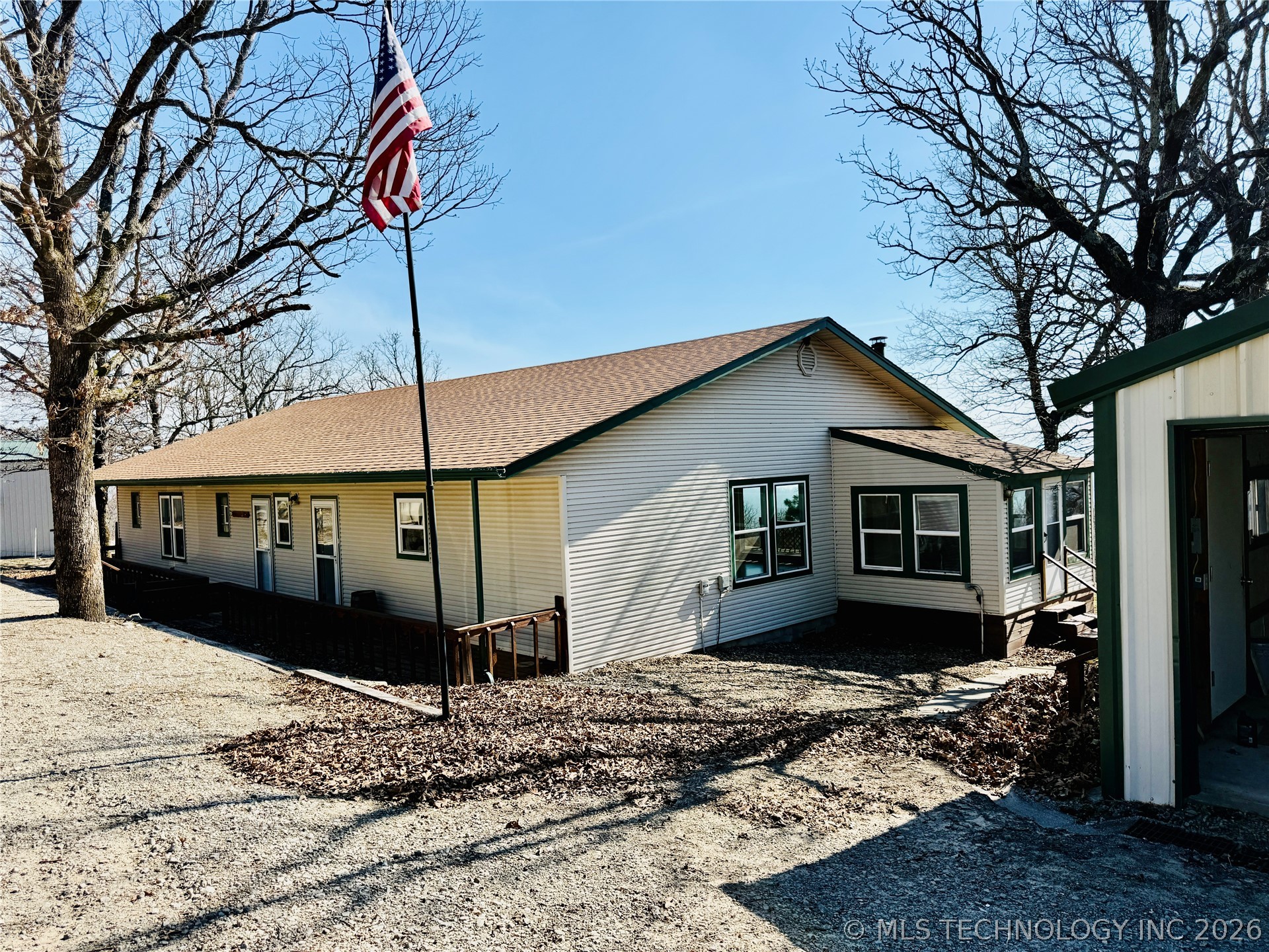 413804 E 1212 Road Property Photo 13