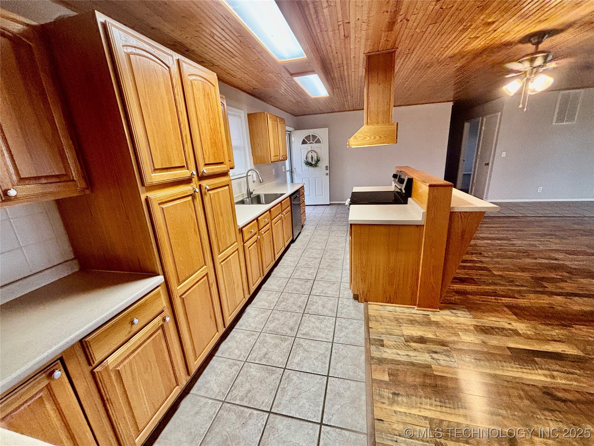 413804 E 1212 Road Property Photo 16