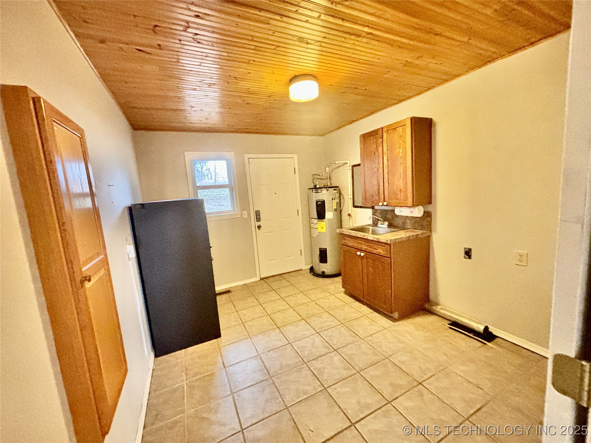 413804 E 1212 Road Property Photo 22