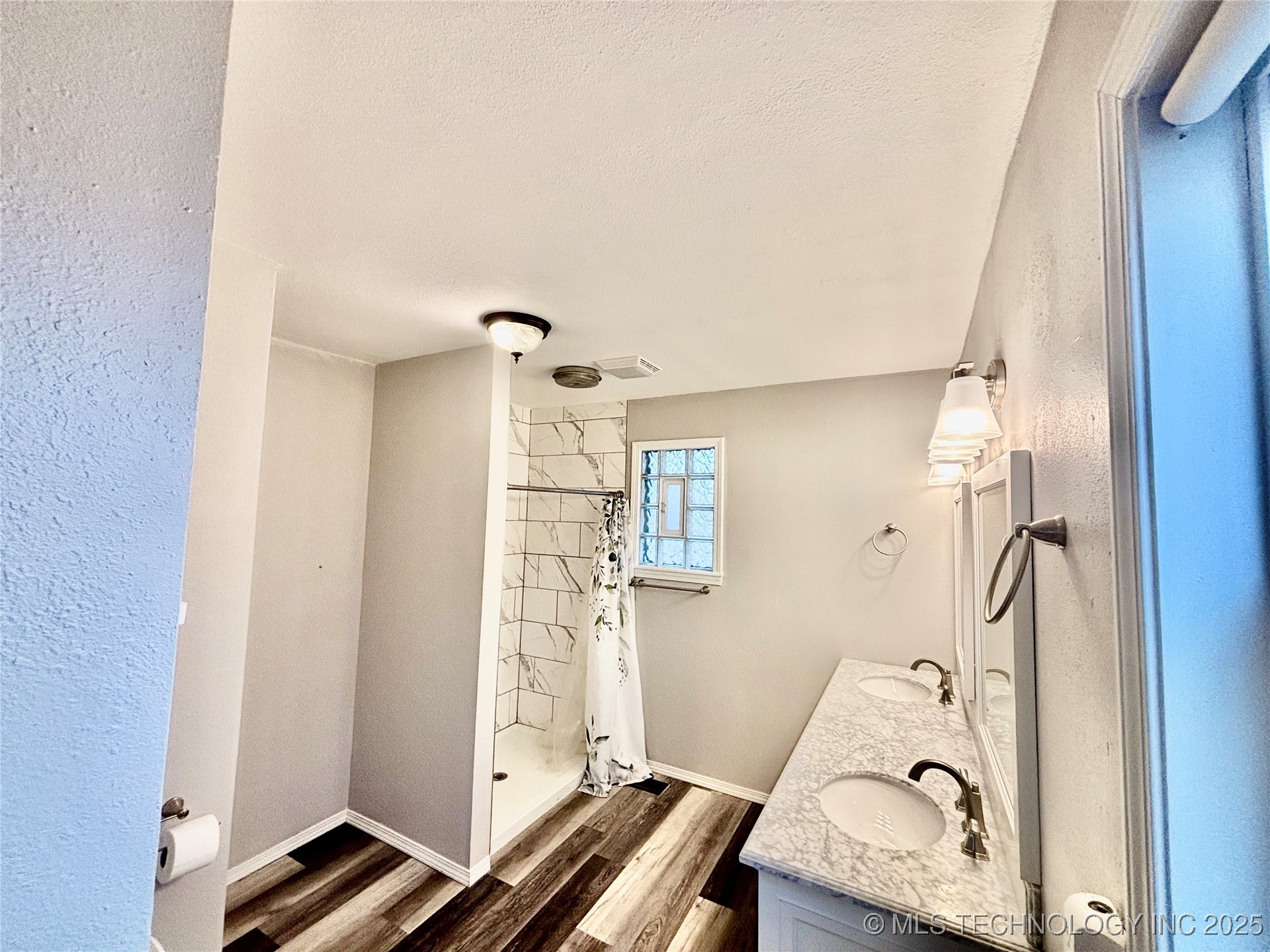 413804 E 1212 Road Property Photo 35