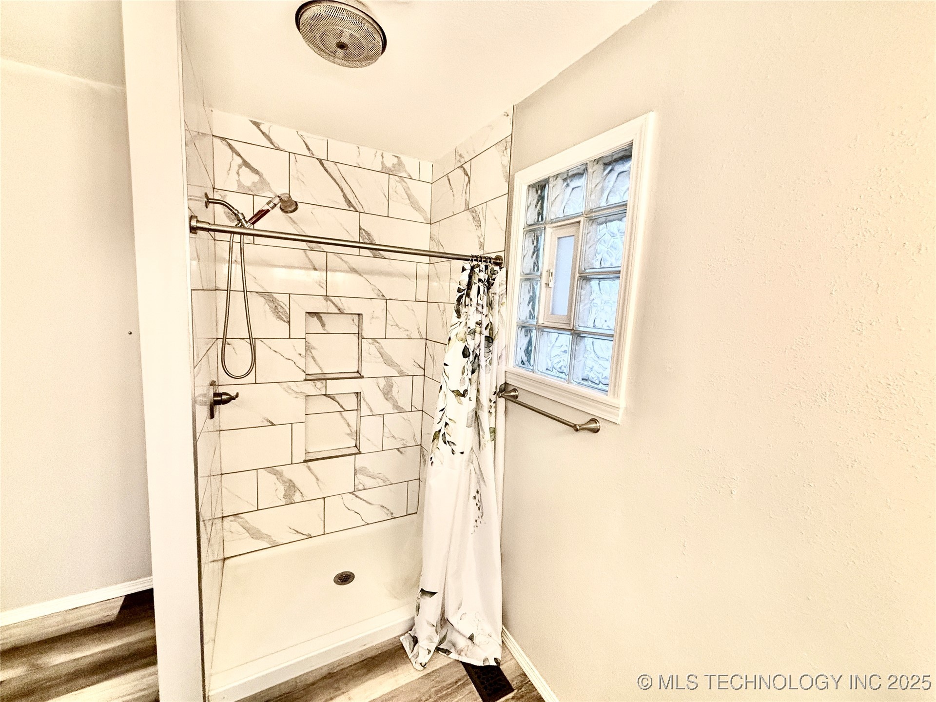 413804 E 1212 Road Property Photo 36