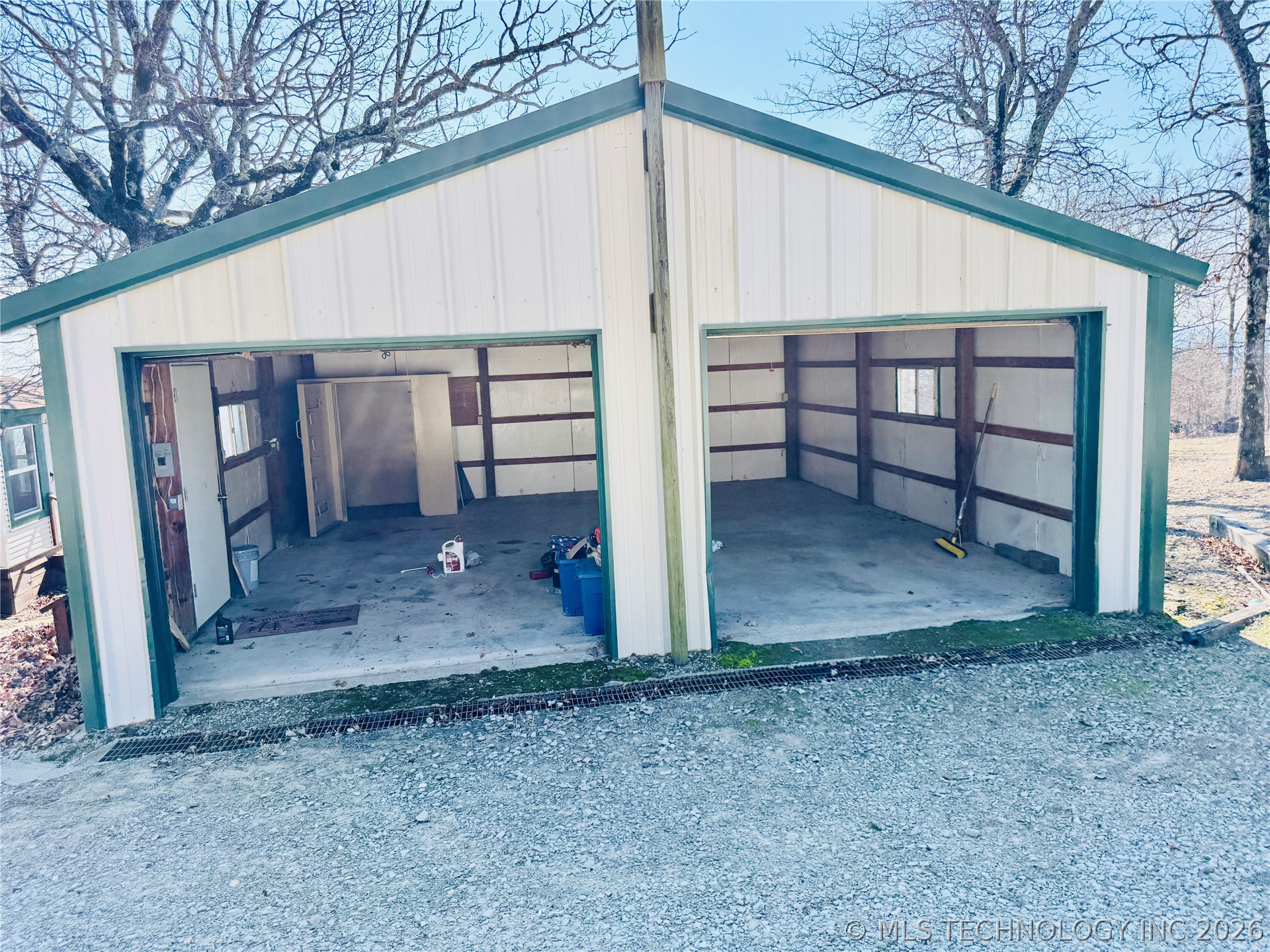 413804 E 1212 Road Property Photo 47