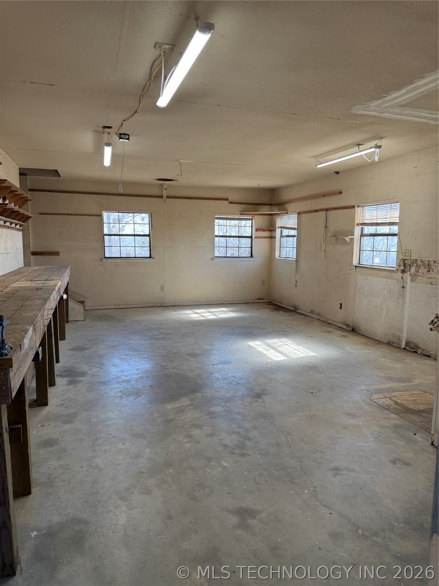 413804 E 1212 Road Property Photo 55