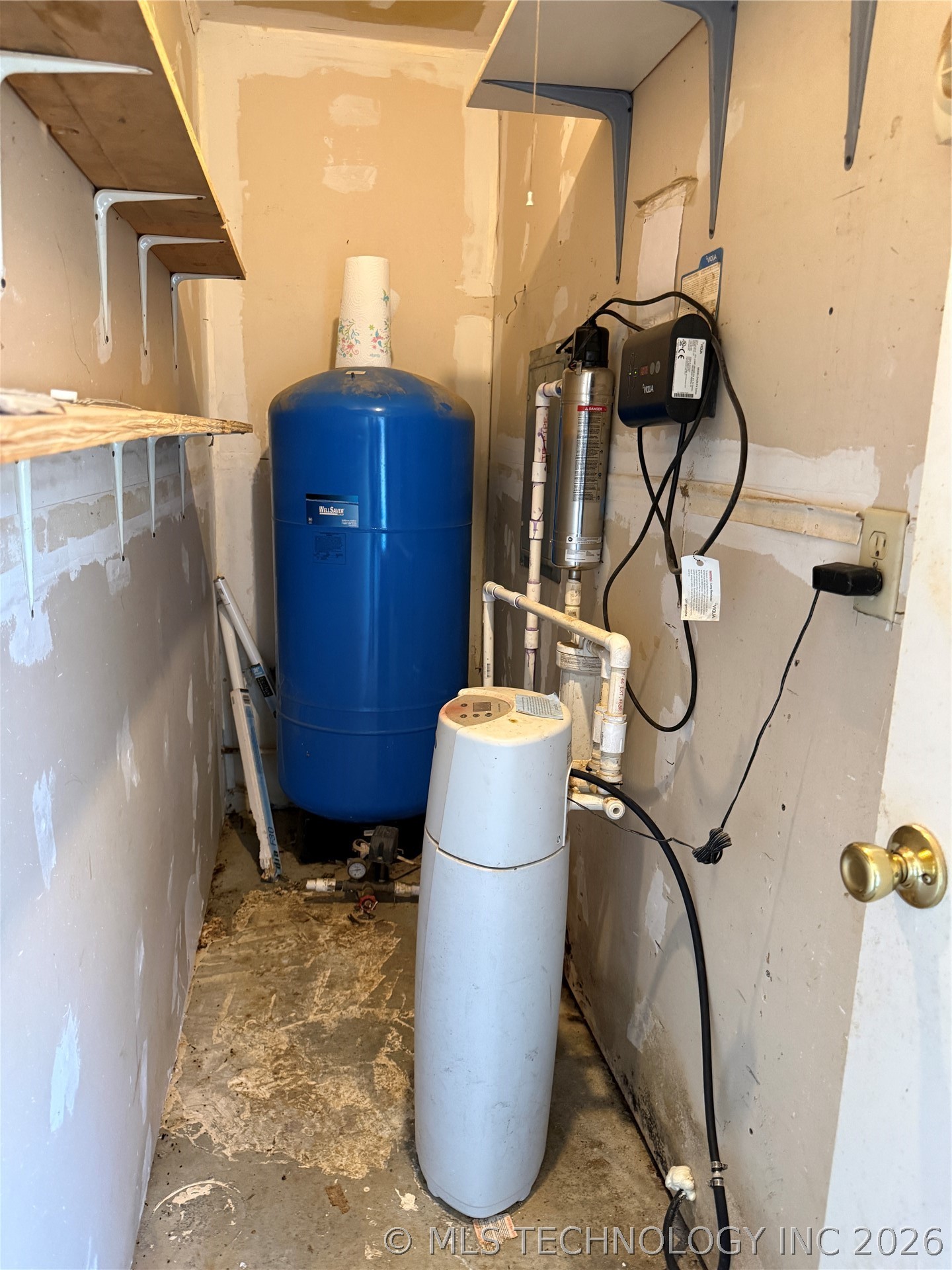 413804 E 1212 Road Property Photo 56