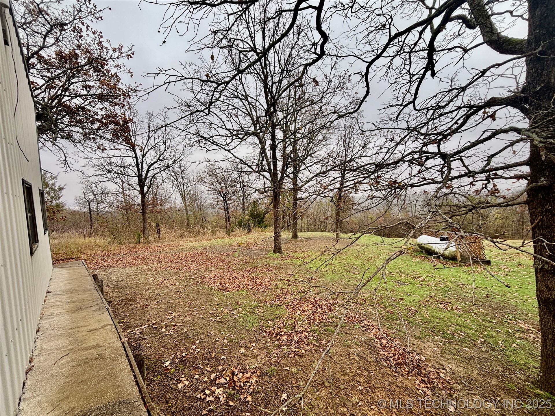 413804 E 1212 Road Property Photo 61