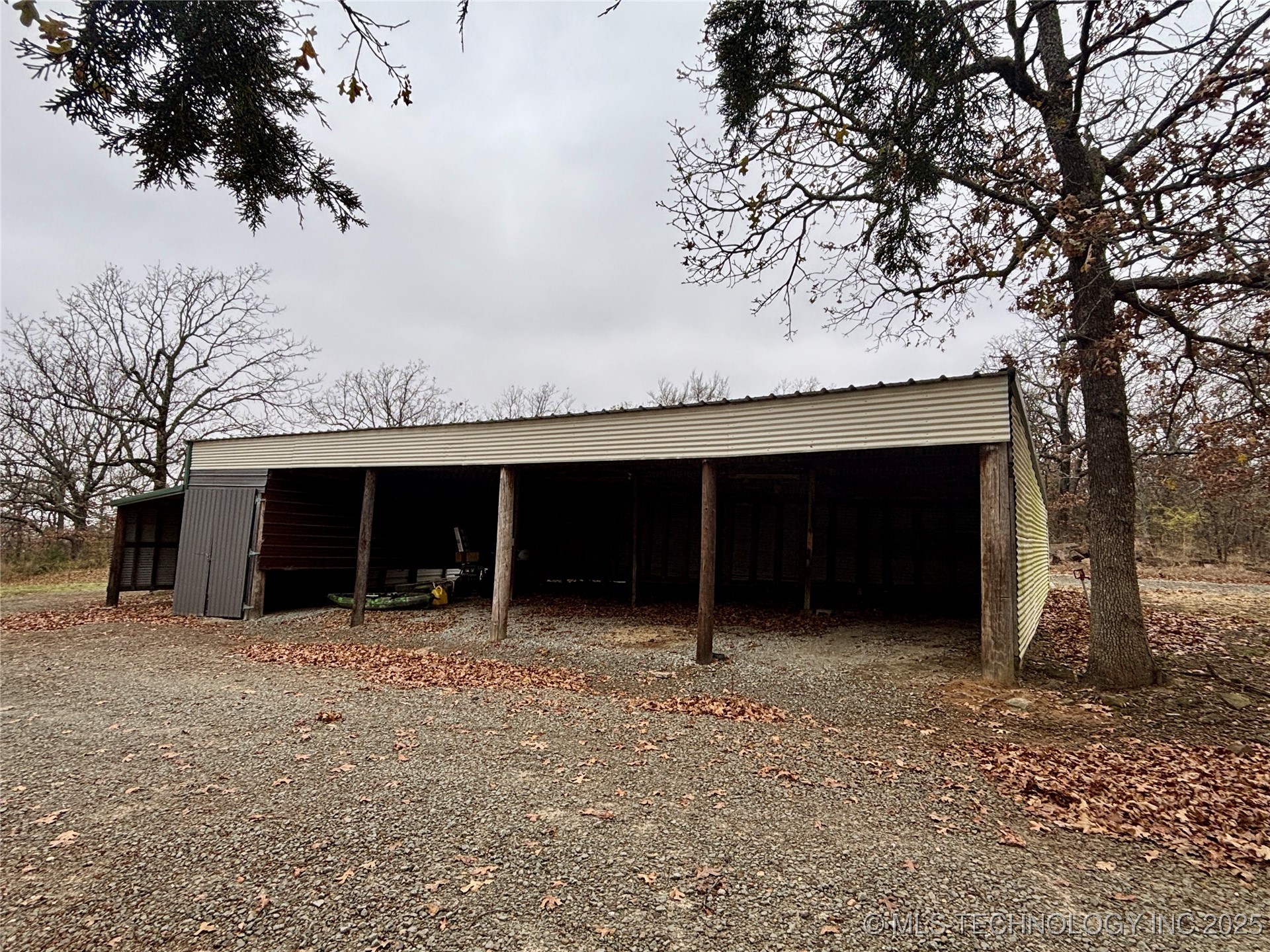 413804 E 1212 Road Property Photo 63