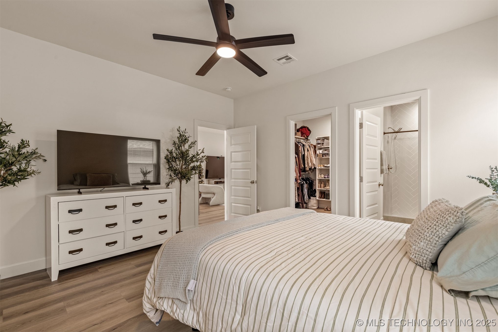 1907 E 27th Street North Property Photo 32